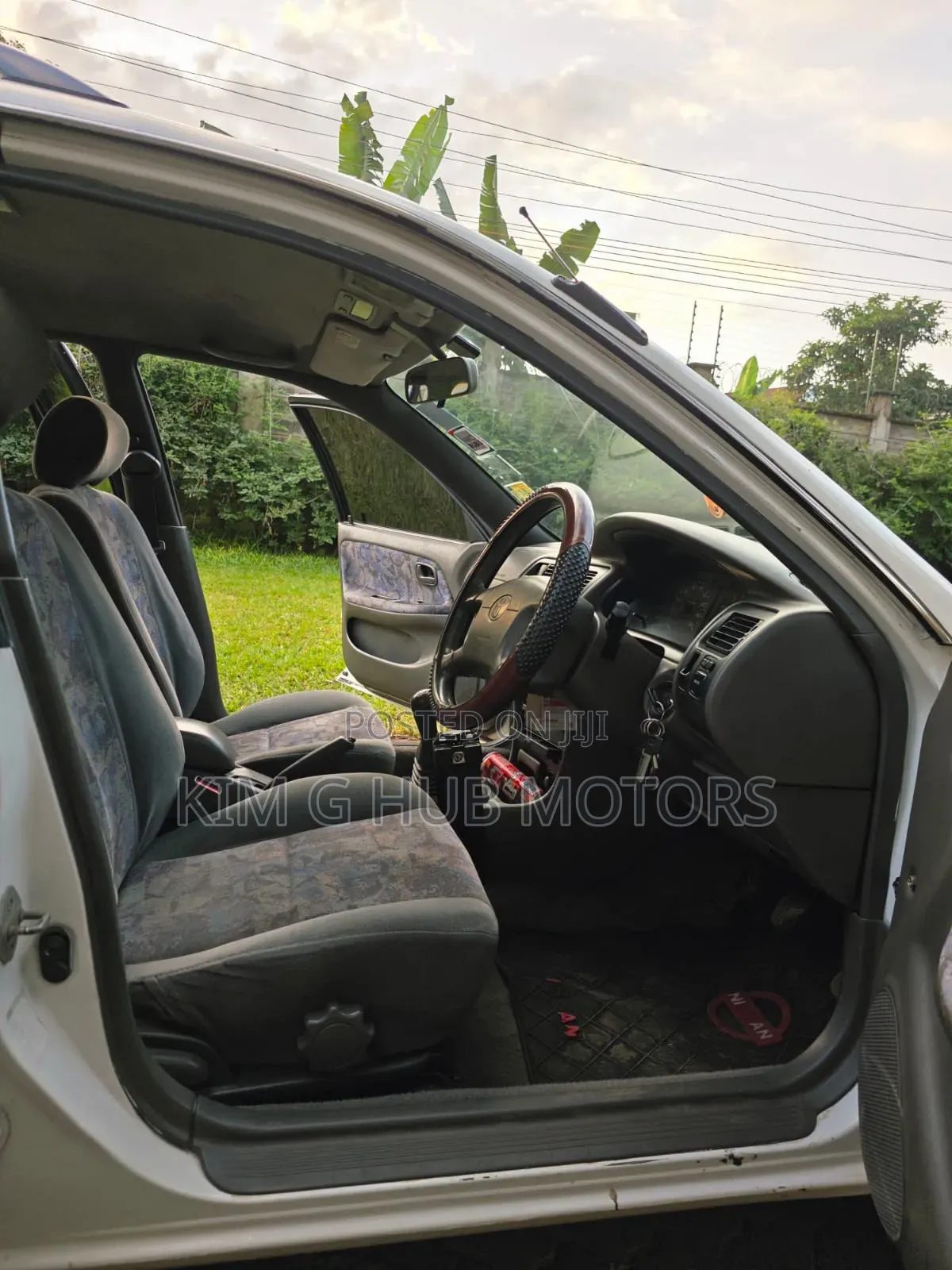 Toyota Corolla 1998 Pearl