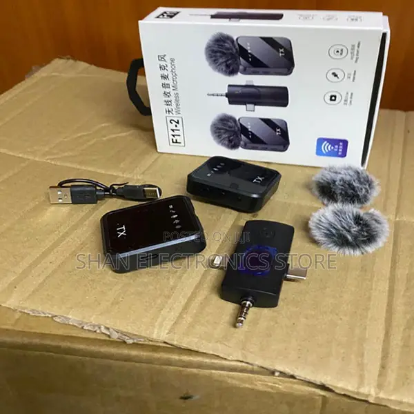 Crystal-Clear Live Streaming F11-2 Noise Cancellation