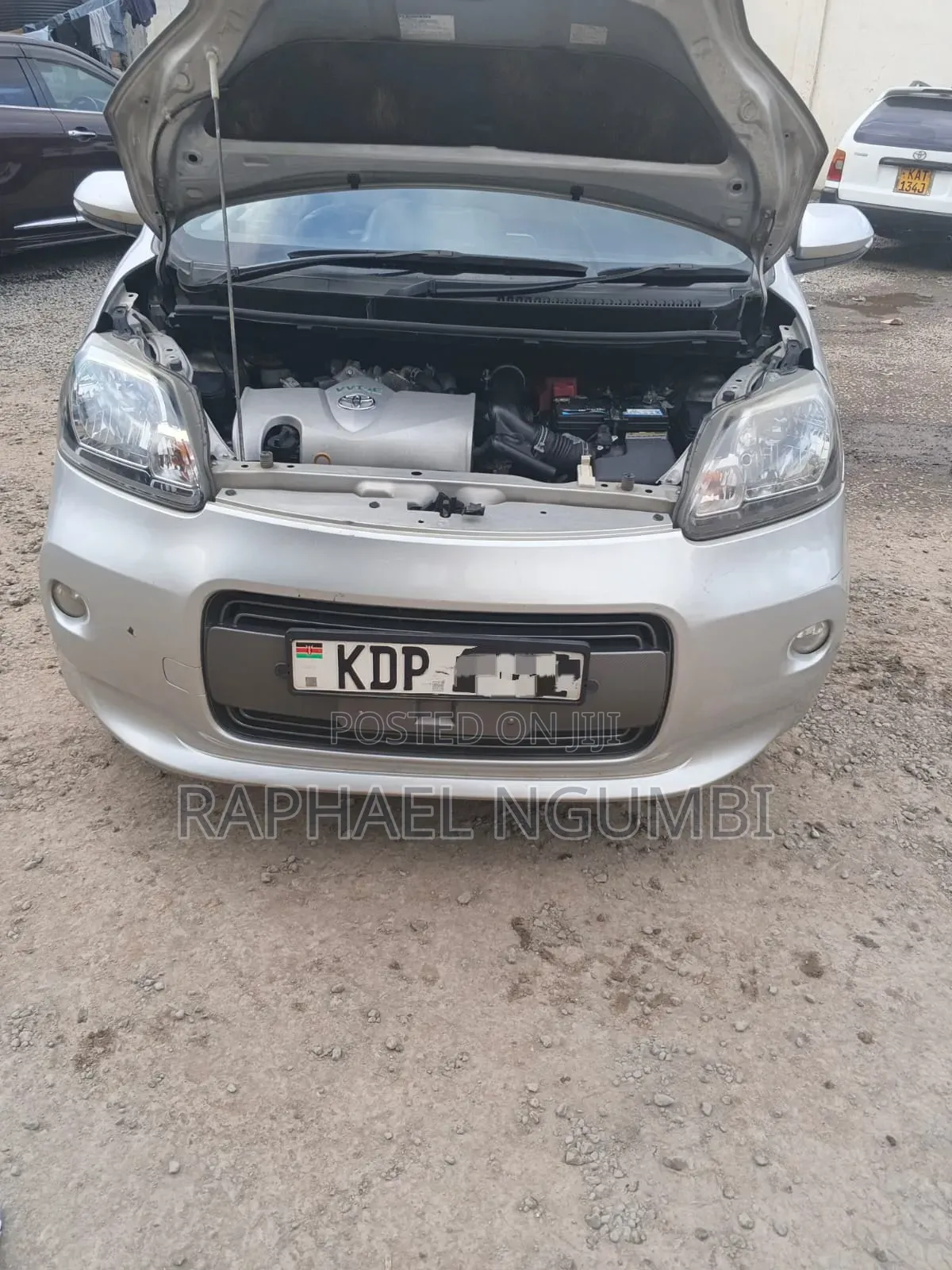 New Toyota Porte 2016 Silver
