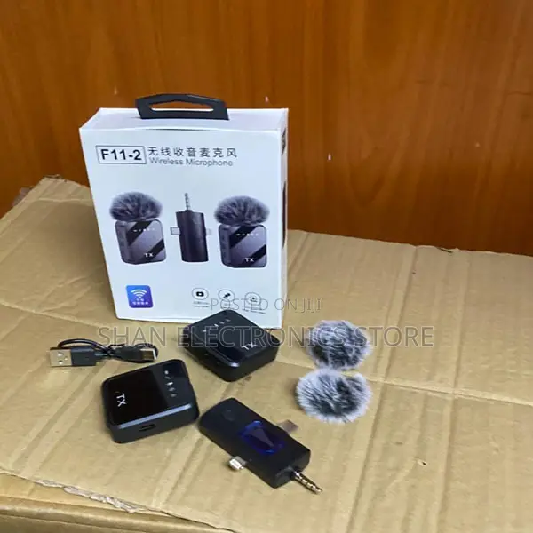 Professional-Grade Audio Lavalier Mic for Smart Phones and Cameras