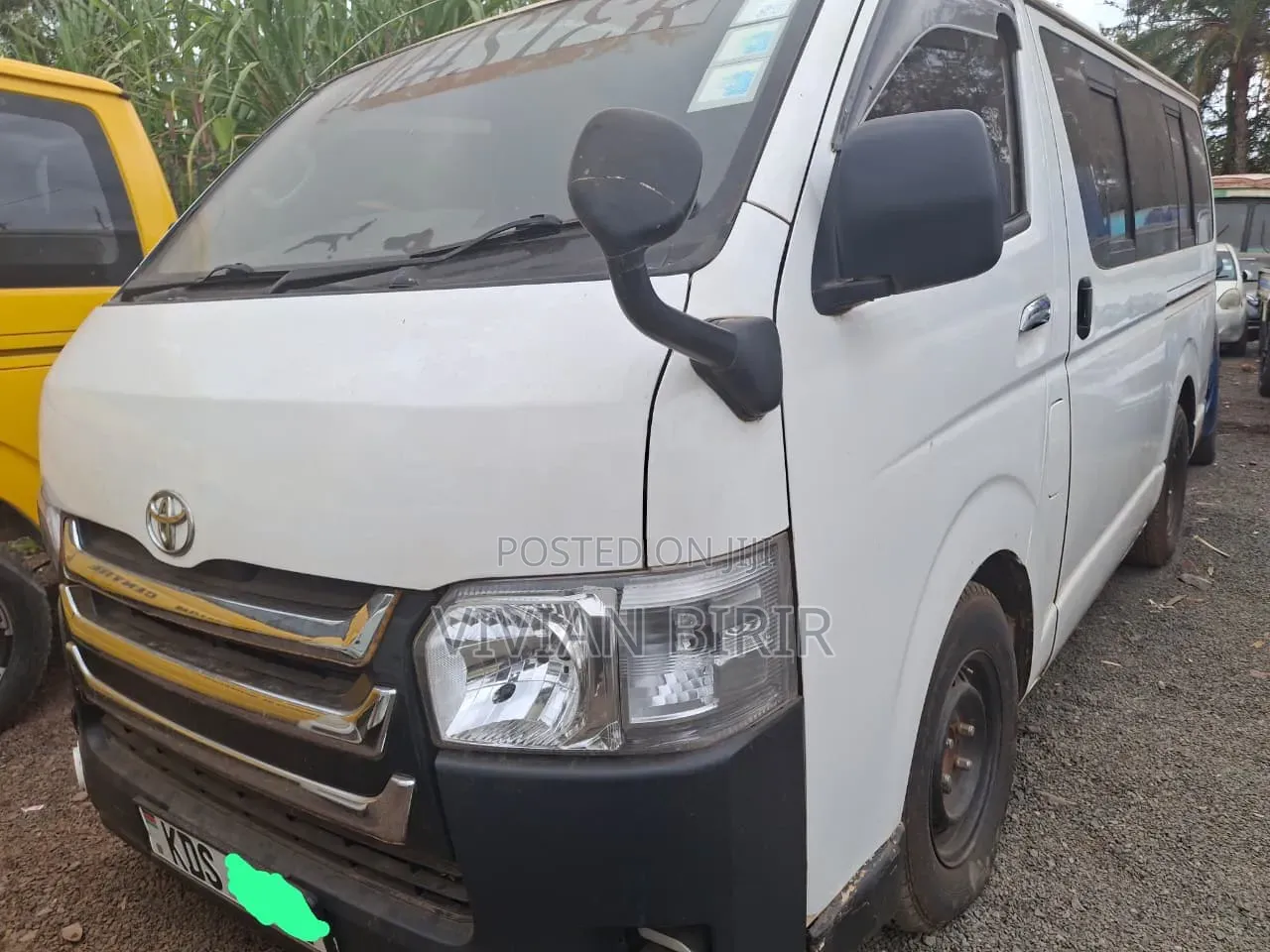 Toyota HiAce 2017 White