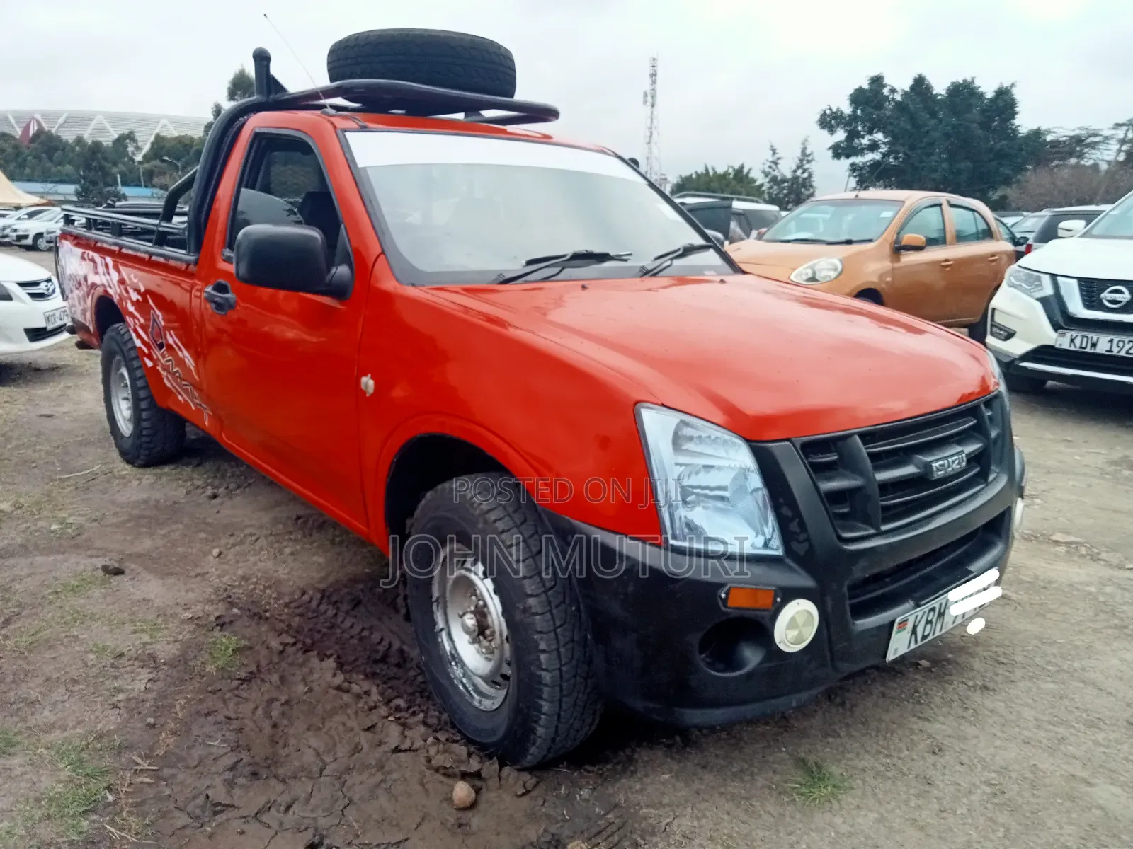 Isuzu D-MAX 2010 Red