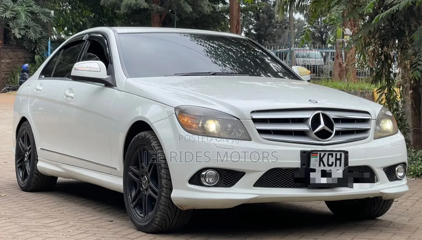 Mercedes-Benz C200 2009 Pearl