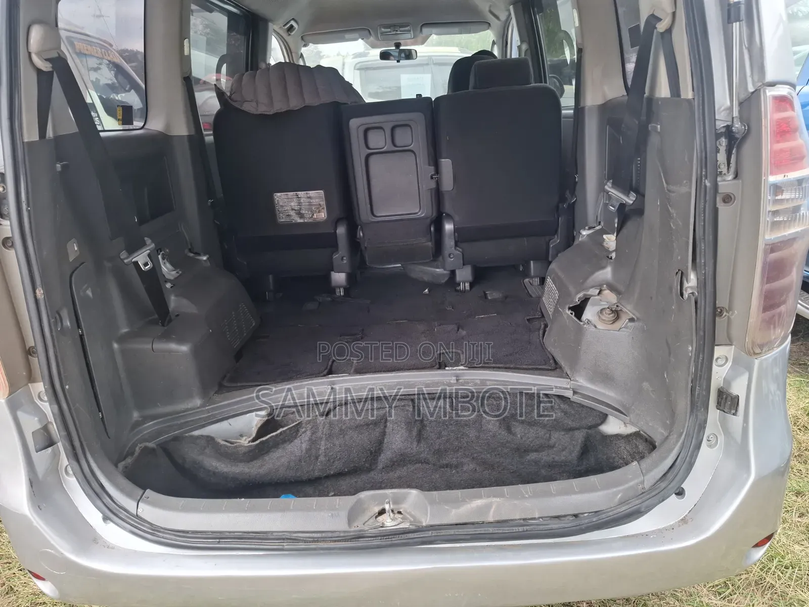 Toyota Noah 2008 Silver