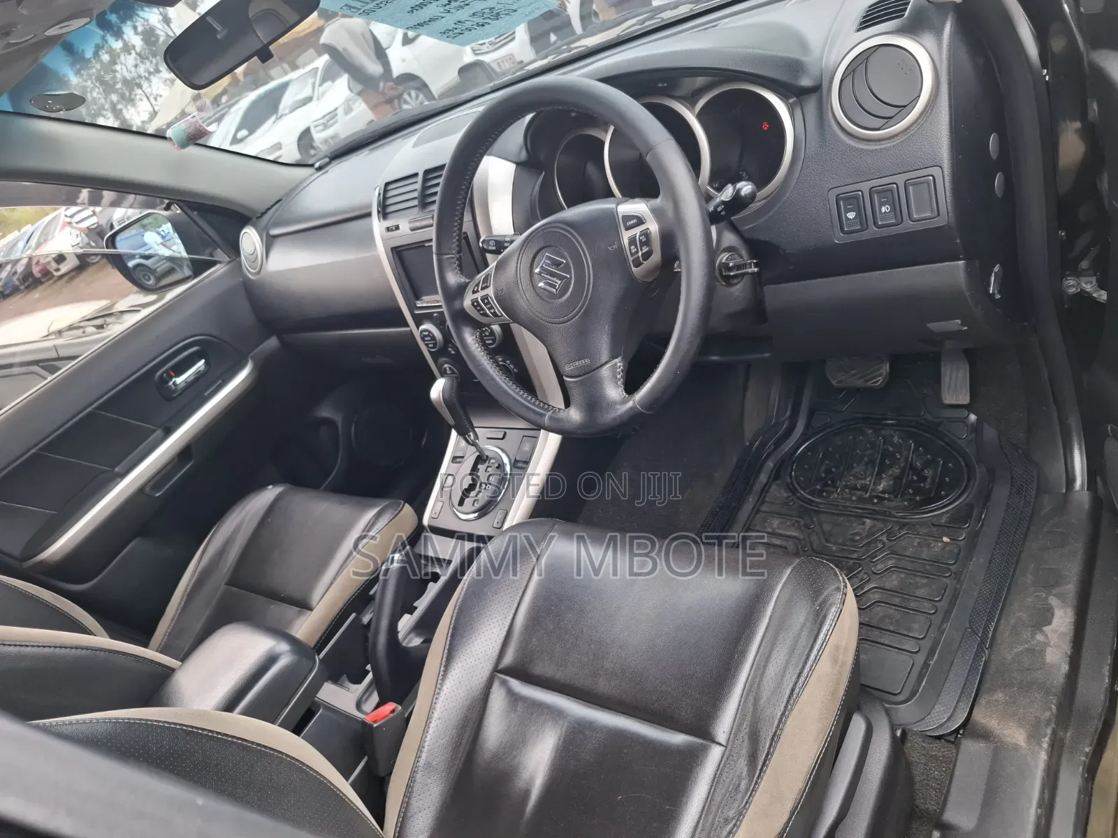Suzuki Escudo 2015 Black