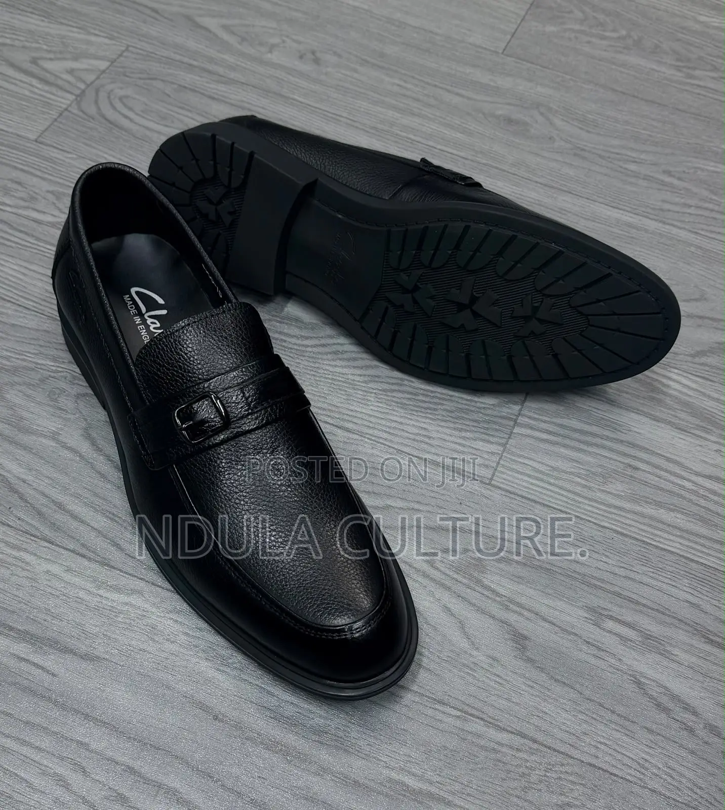 Clarks Leather Oxfords