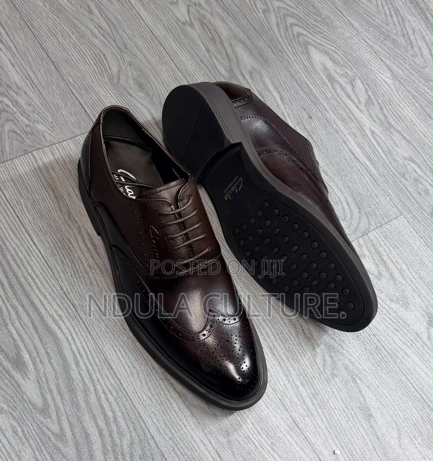 Clarks Leather Oxfords