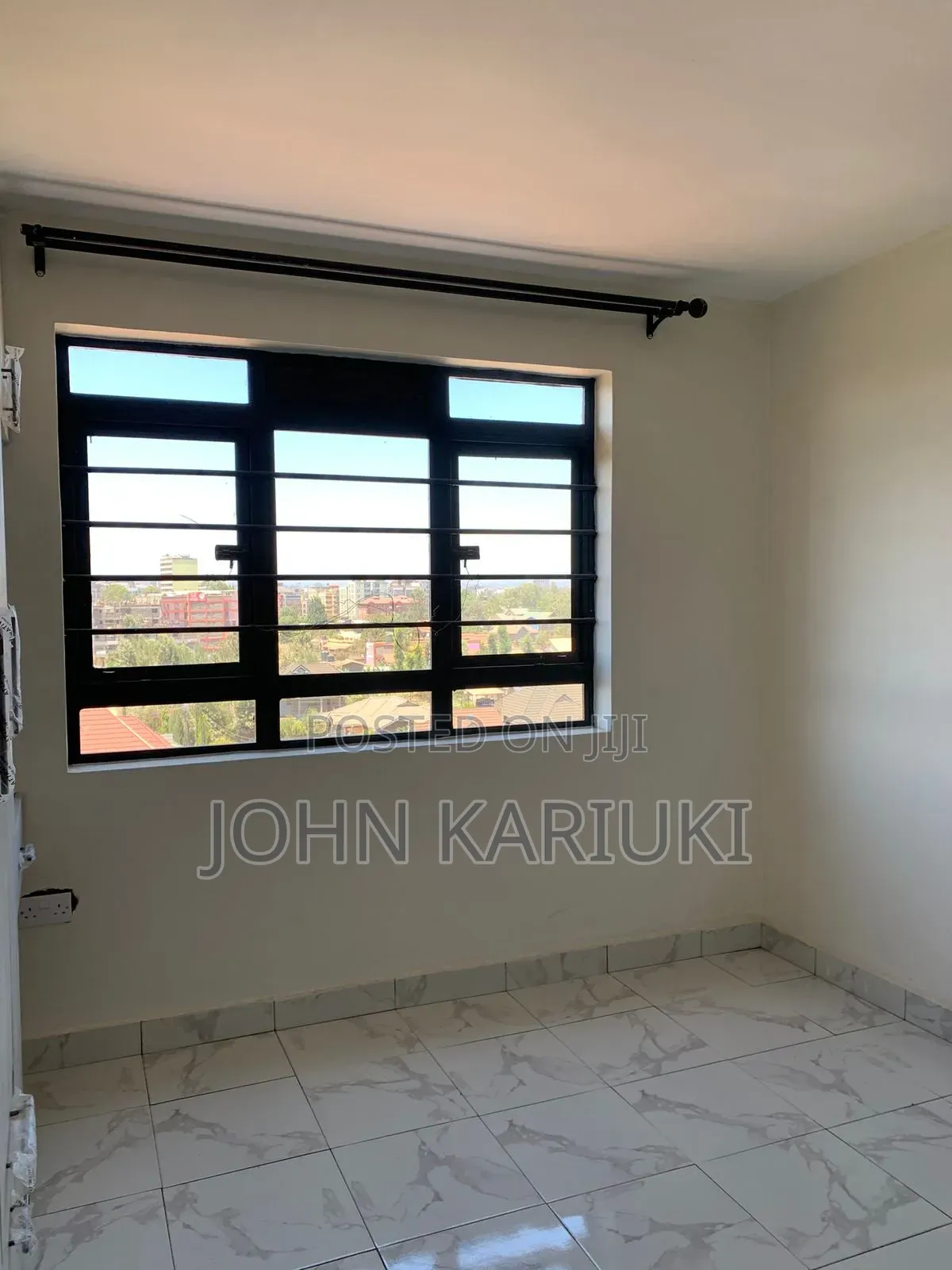 20bdrm Apartment in Farida Estate, Kamakis for sale