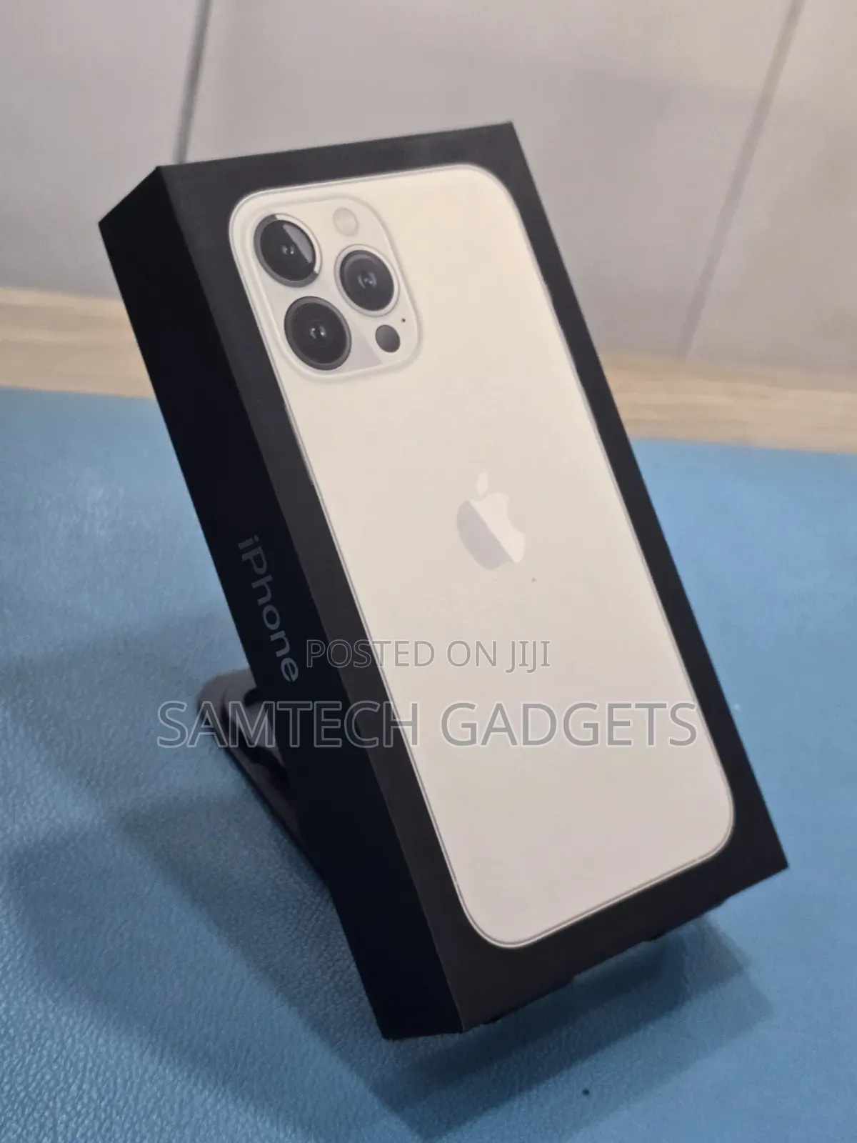 New Apple iPhone 13 Pro Max 256 GB Silver