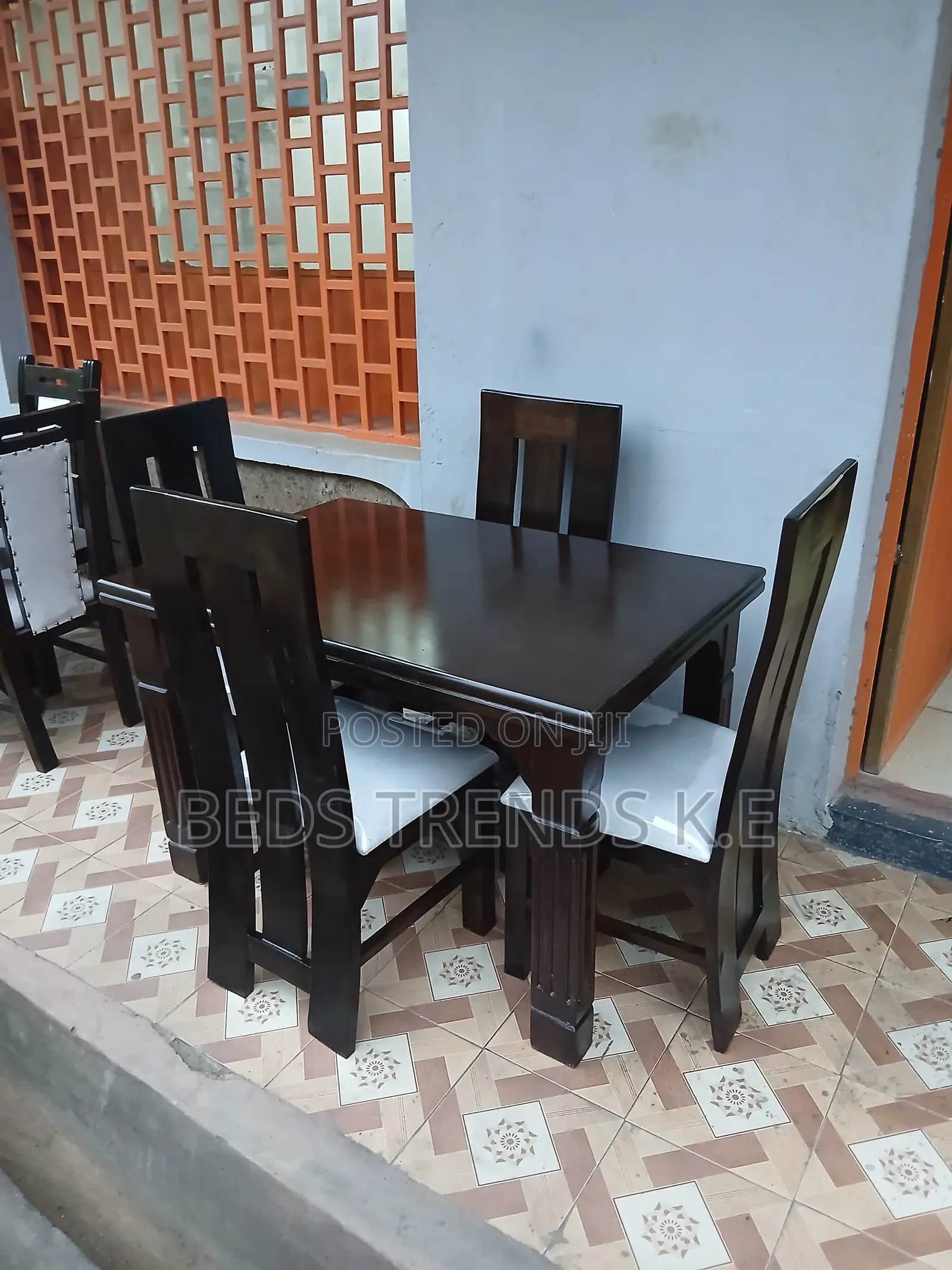 4 Seater Rectangular Dining Set Dark Wood White Cushions