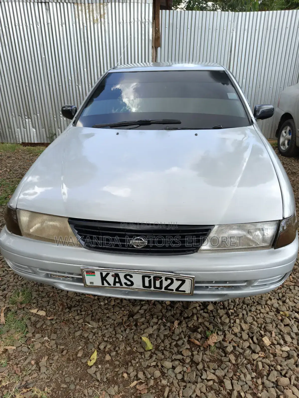 Nissan Sunny 2001 Silver