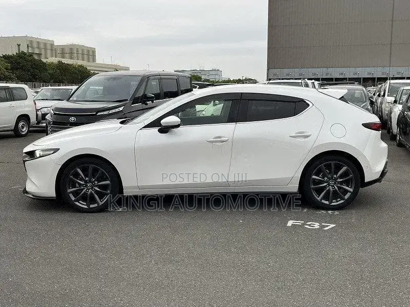 Mazda 3 2020 White