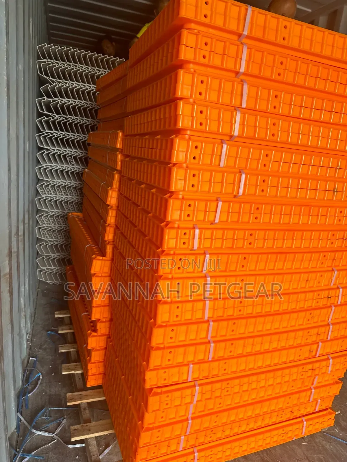 Heavy-Duty Orange Plastic Crates for Transporting Live Poultry (HDPE)