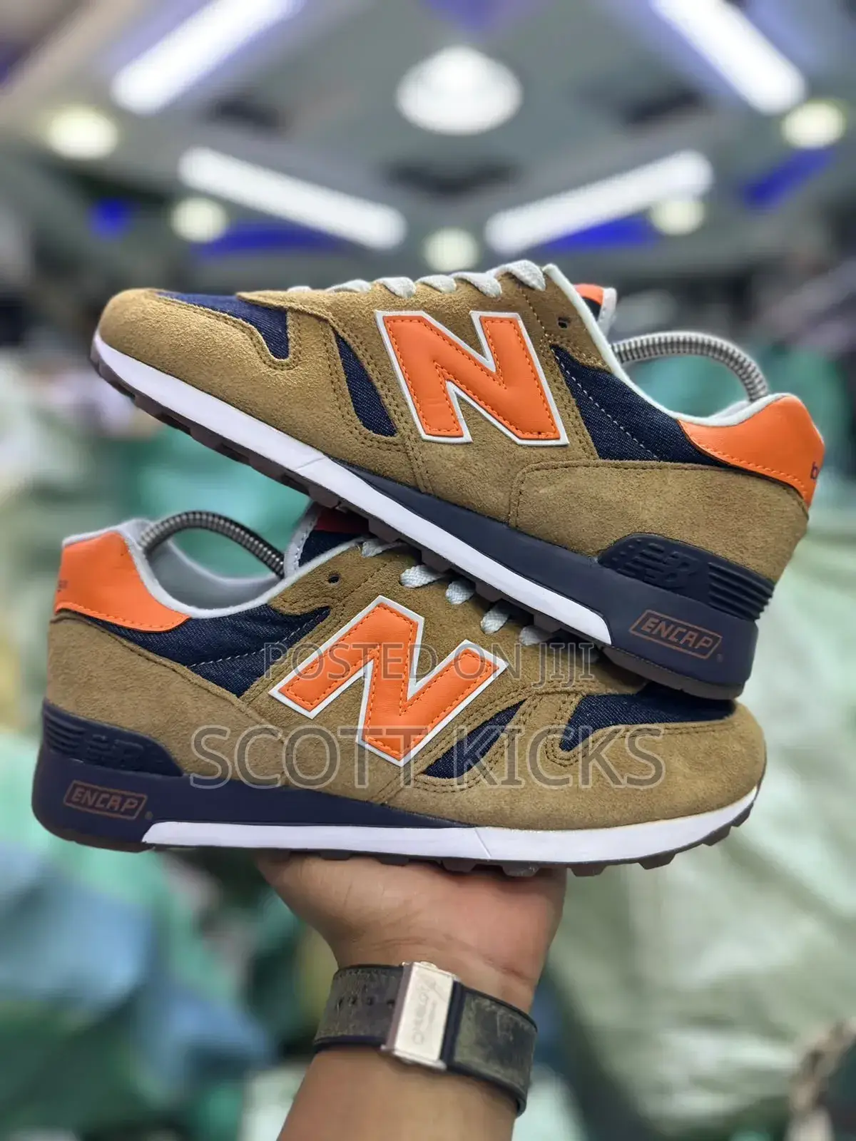 Levi's X New Balance 1300