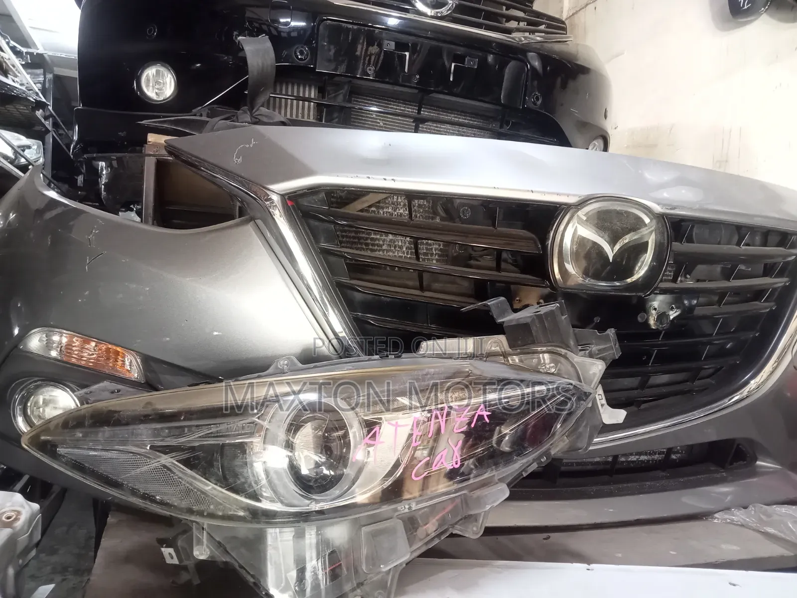 Madza Axela 2014 Nosecut With Headlights no.F