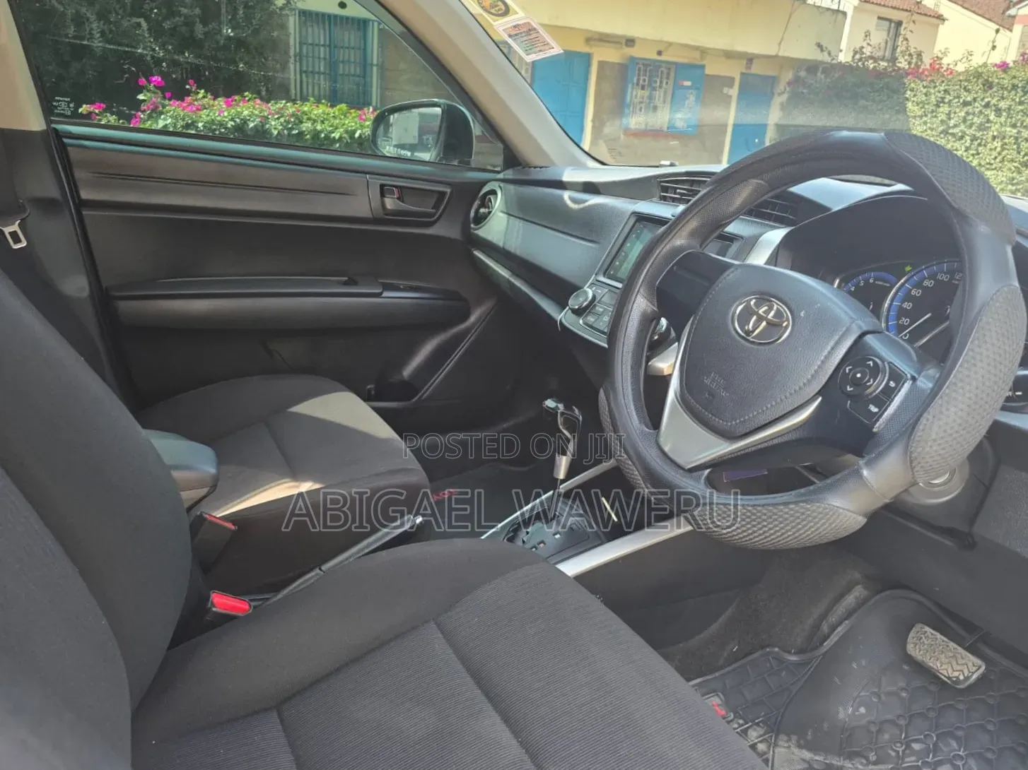 Toyota Corolla Fielder 2016 Silver