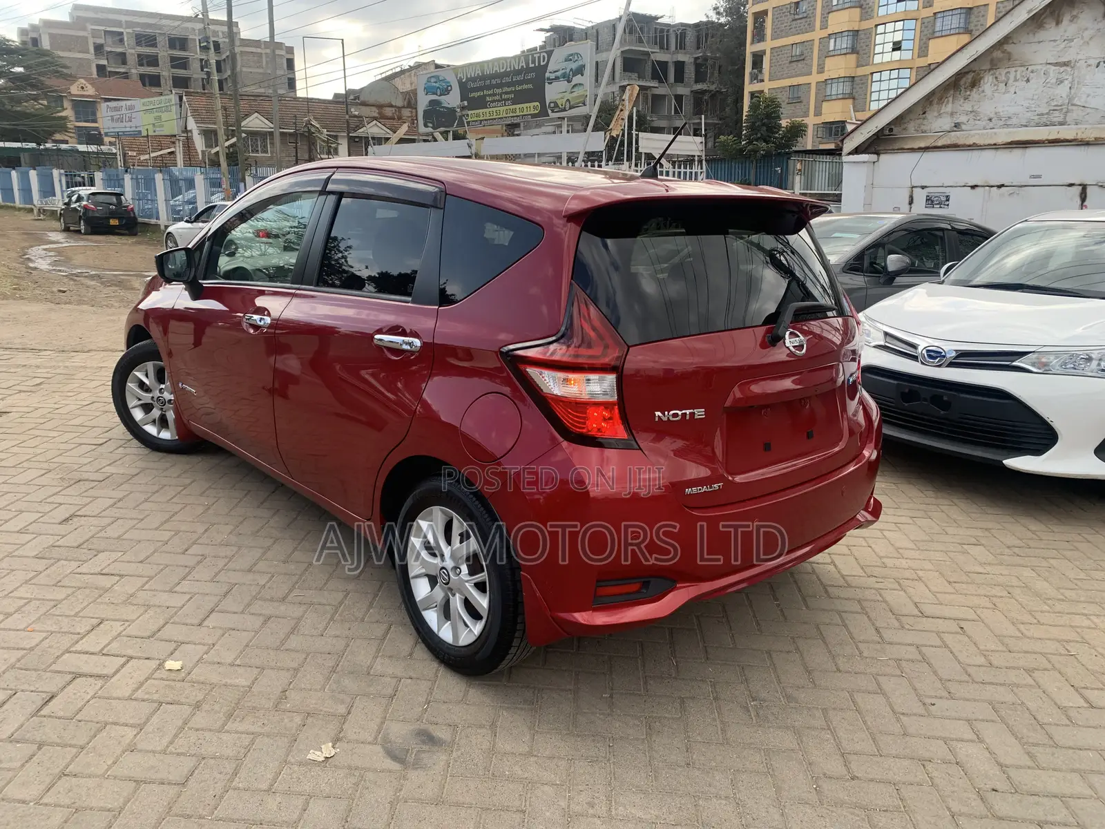 Nissan Note 1.2 Hybrid 2019 Red
