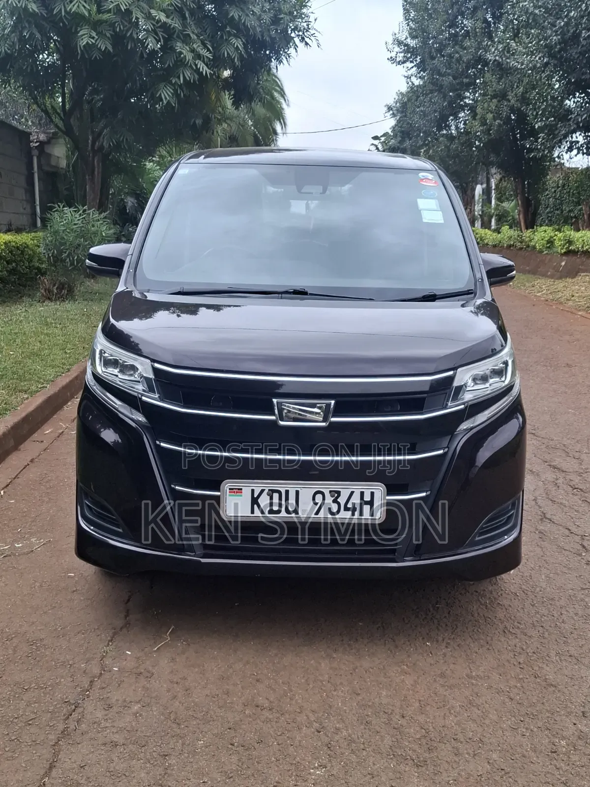 Toyota Noah 2.0 FWD (8 Seater) 2018 Purple