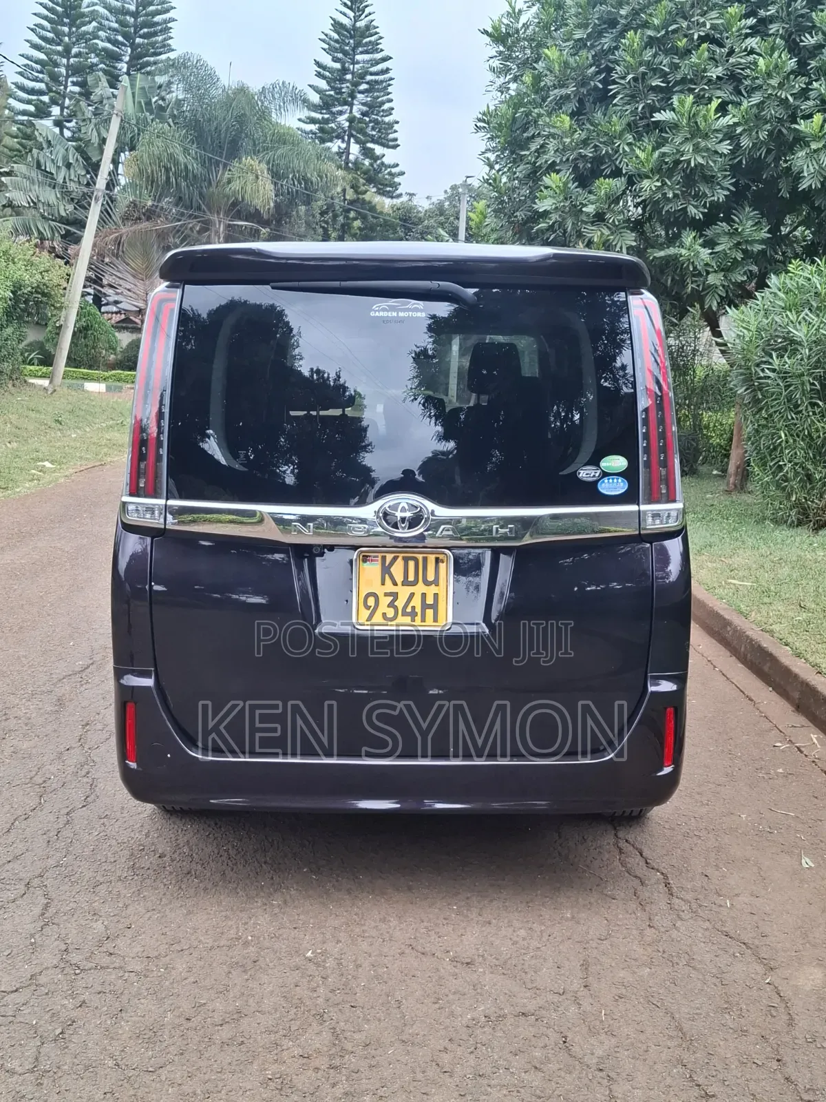 Toyota Noah 2.0 FWD (8 Seater) 2018 Purple