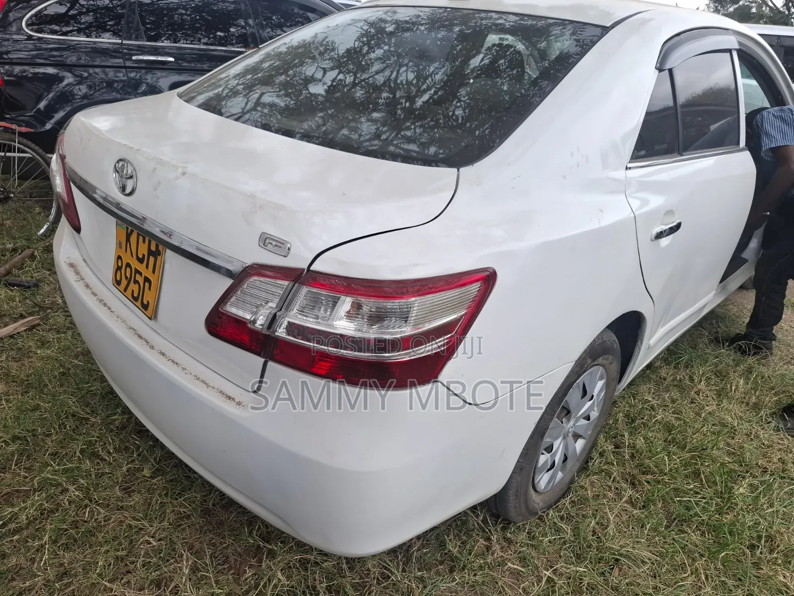 Toyota Premio 2010 White