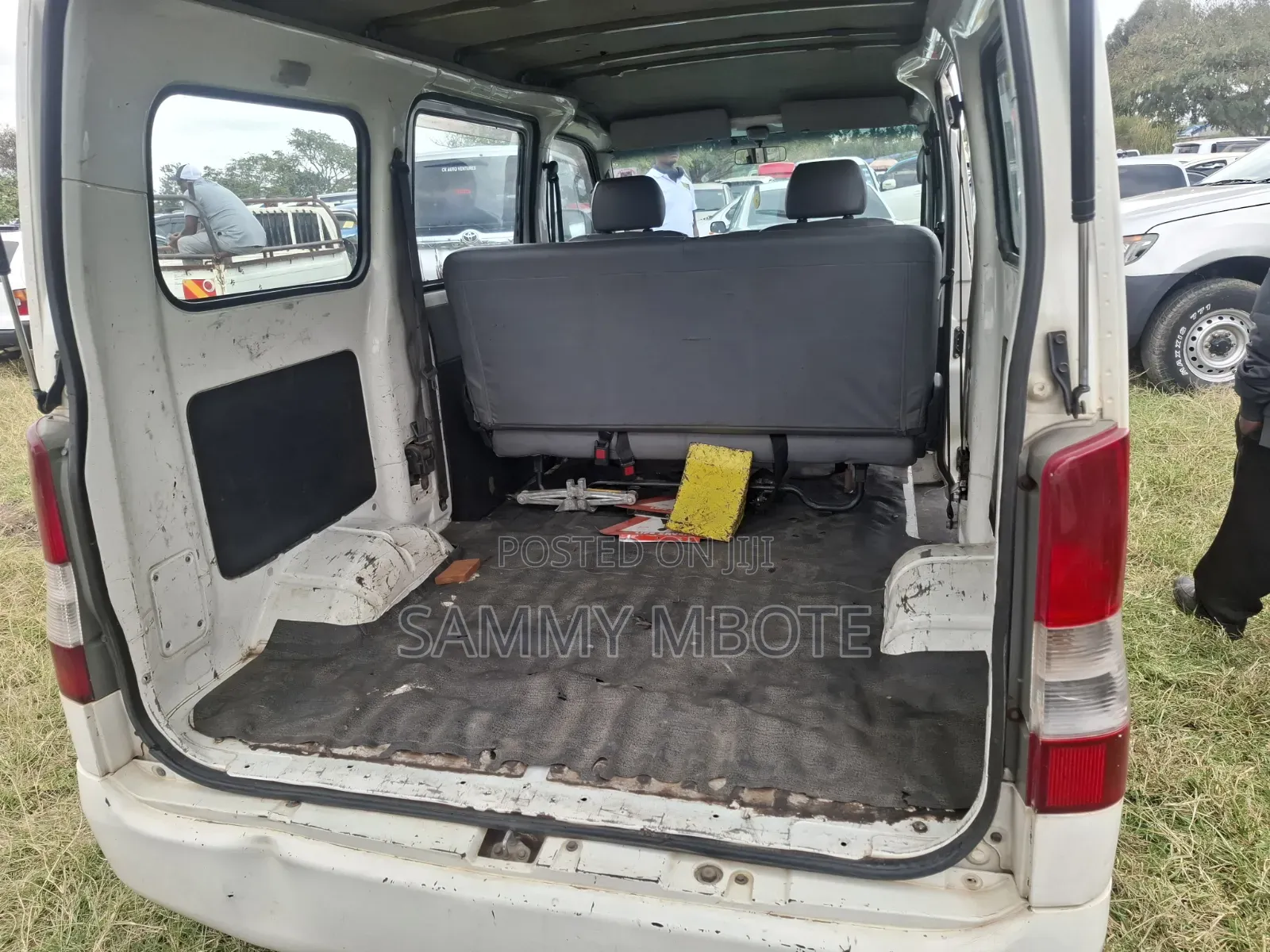 Toyota TownAce 2011 White