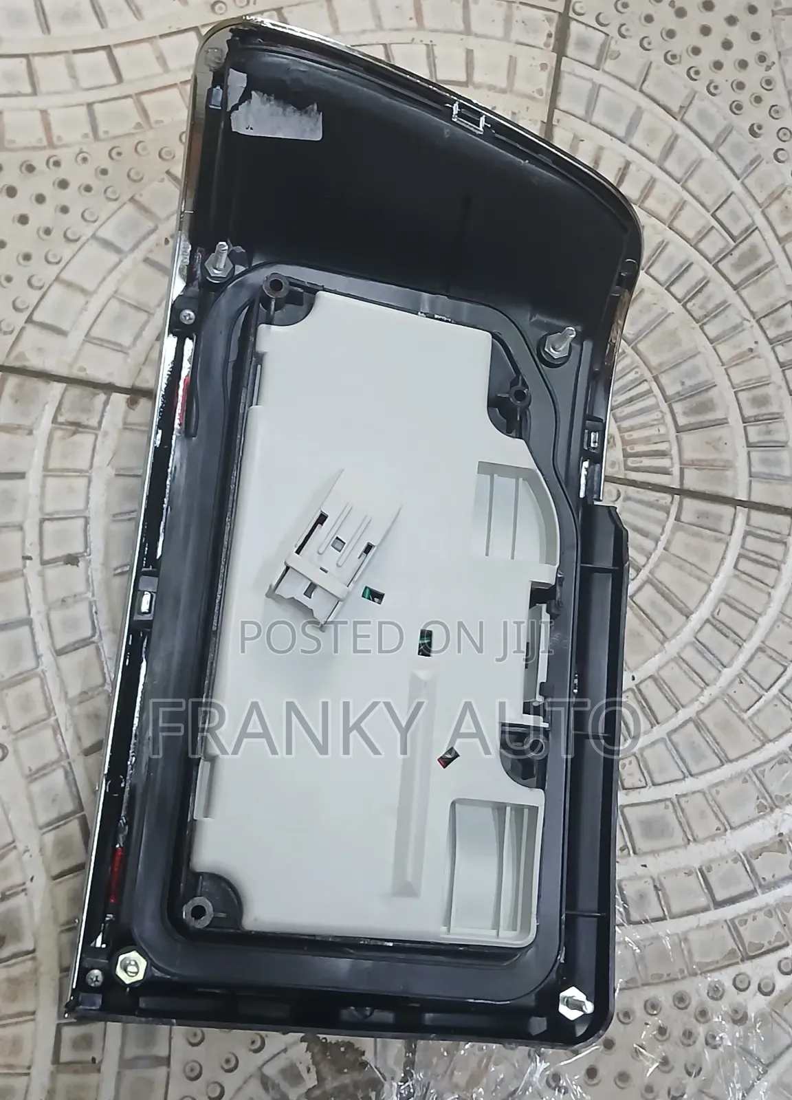 Tail Light Ae 90/91 Chrome