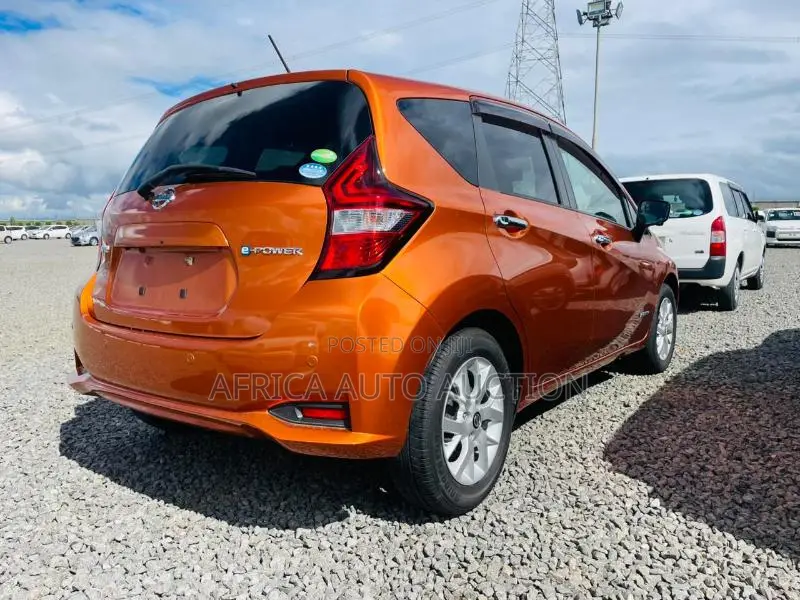 Nissan Note 2019 Orange