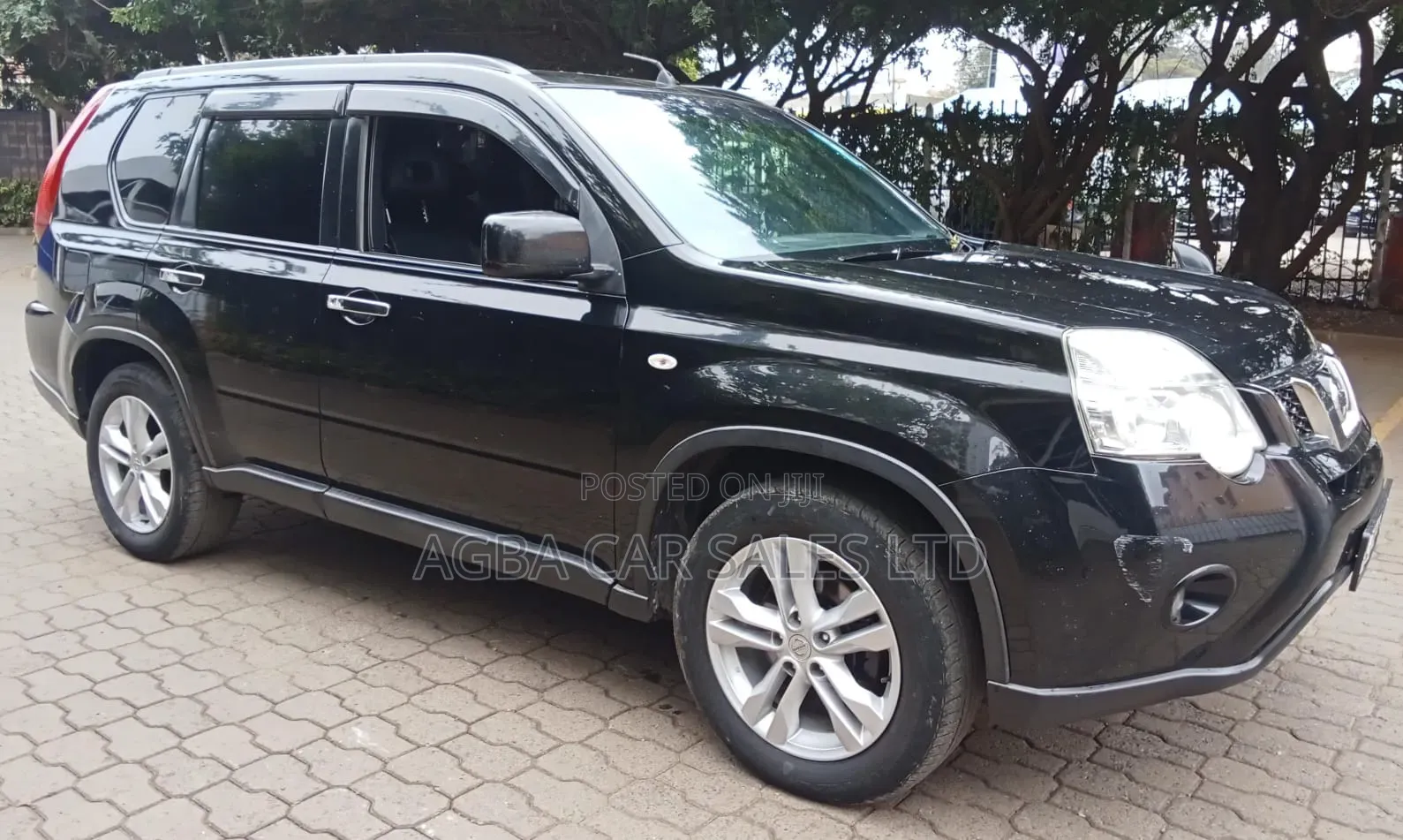 Nissan X-Trail 2012 Black