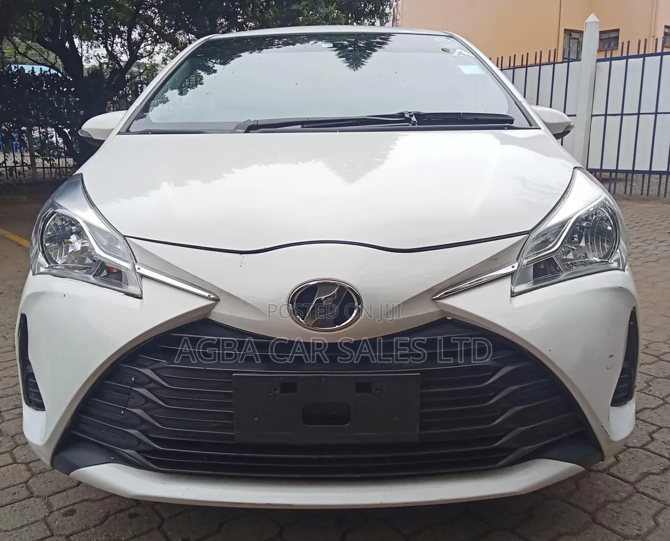 Toyota Vitz 2018 White
