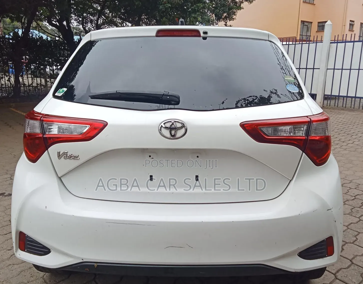 Toyota Vitz 2018 White