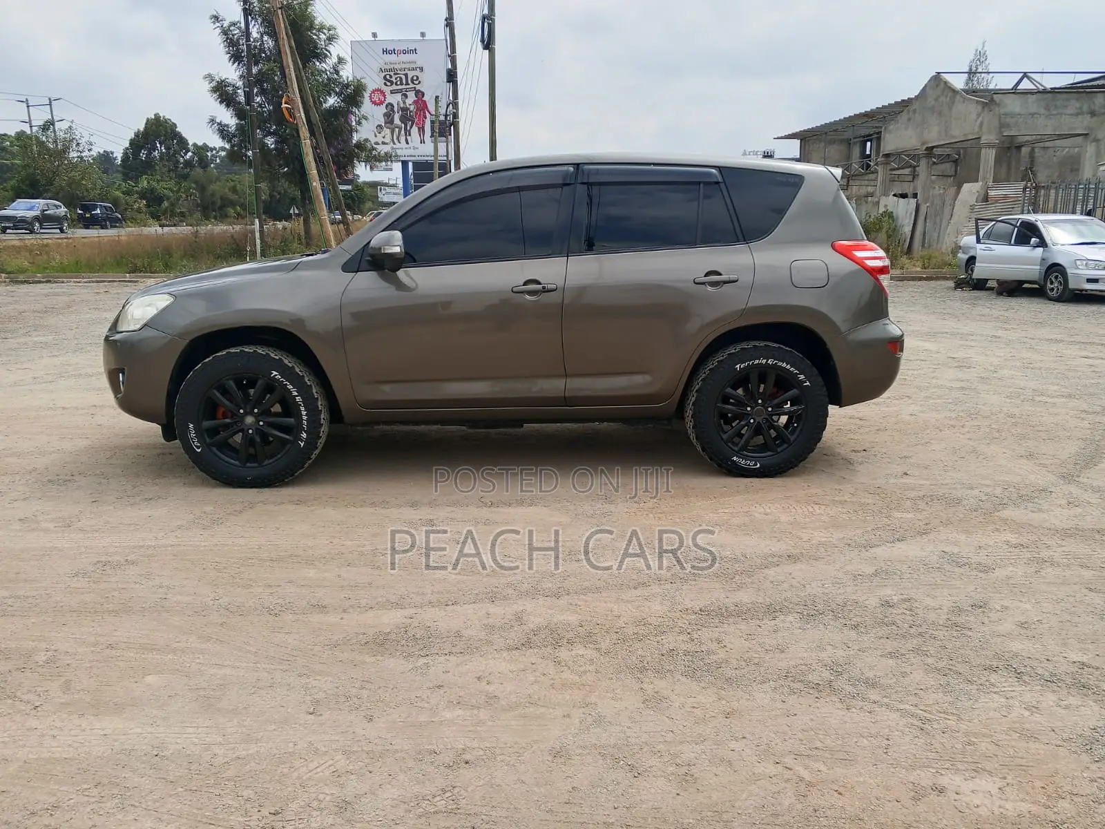 Toyota RAV4 2012 Gold