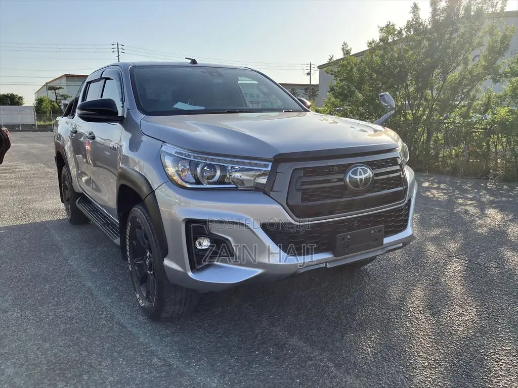 Toyota Hilux 2.4 Diesel 2020 Silver
