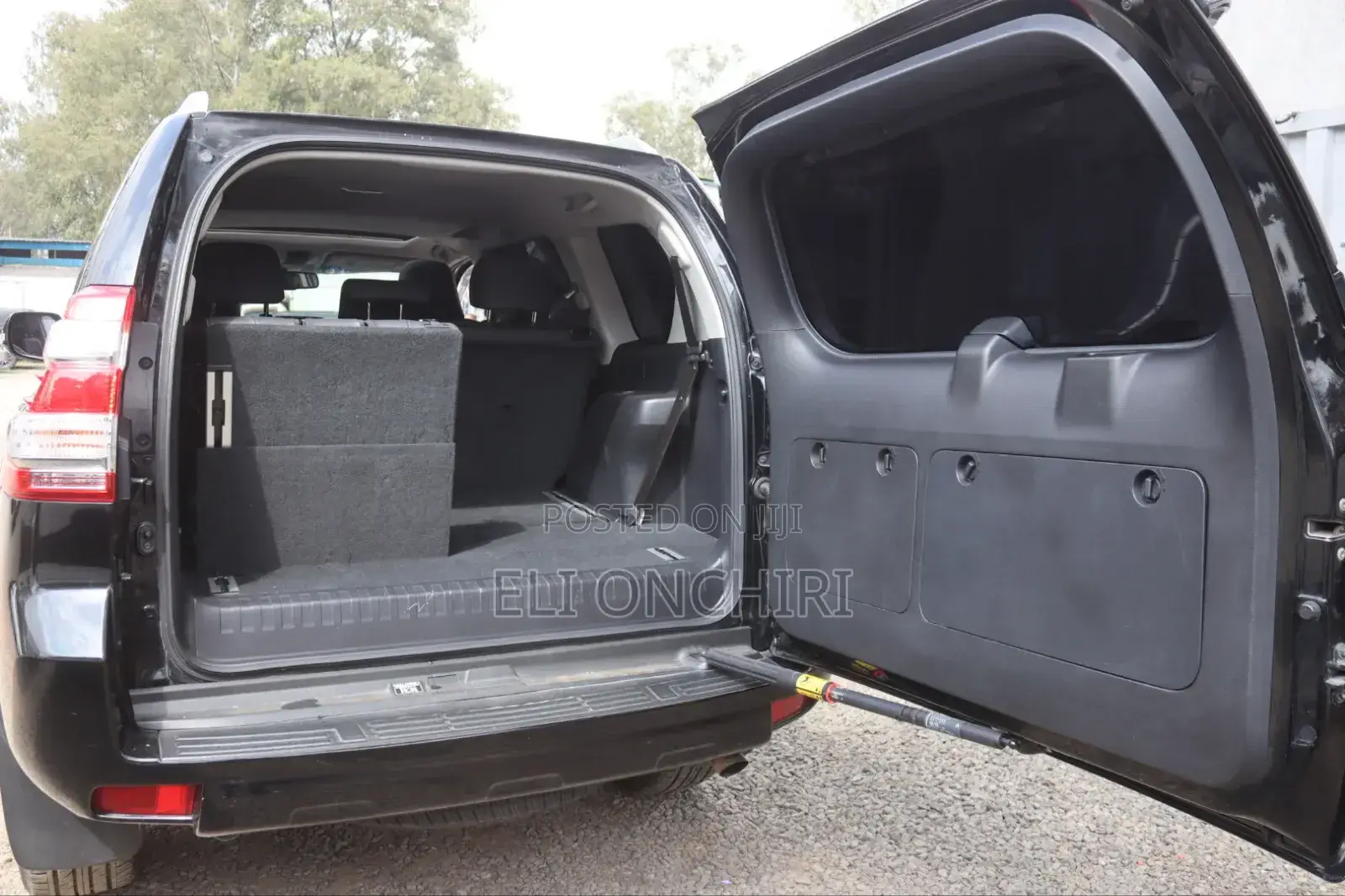 Toyota Land Cruiser Prado 2017 Black