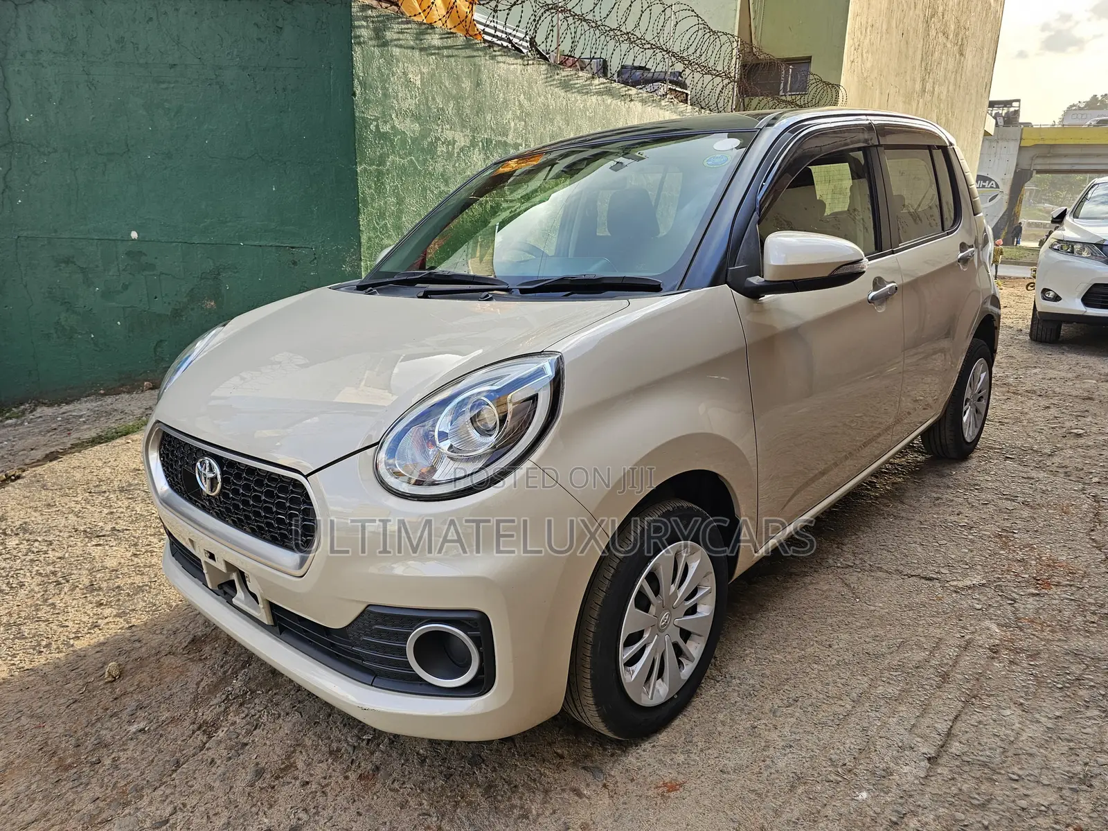 Toyota Passo 1.0 FWD 2019 Beige