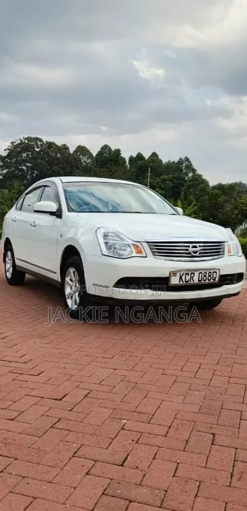 Nissan Bluebird 2012 White