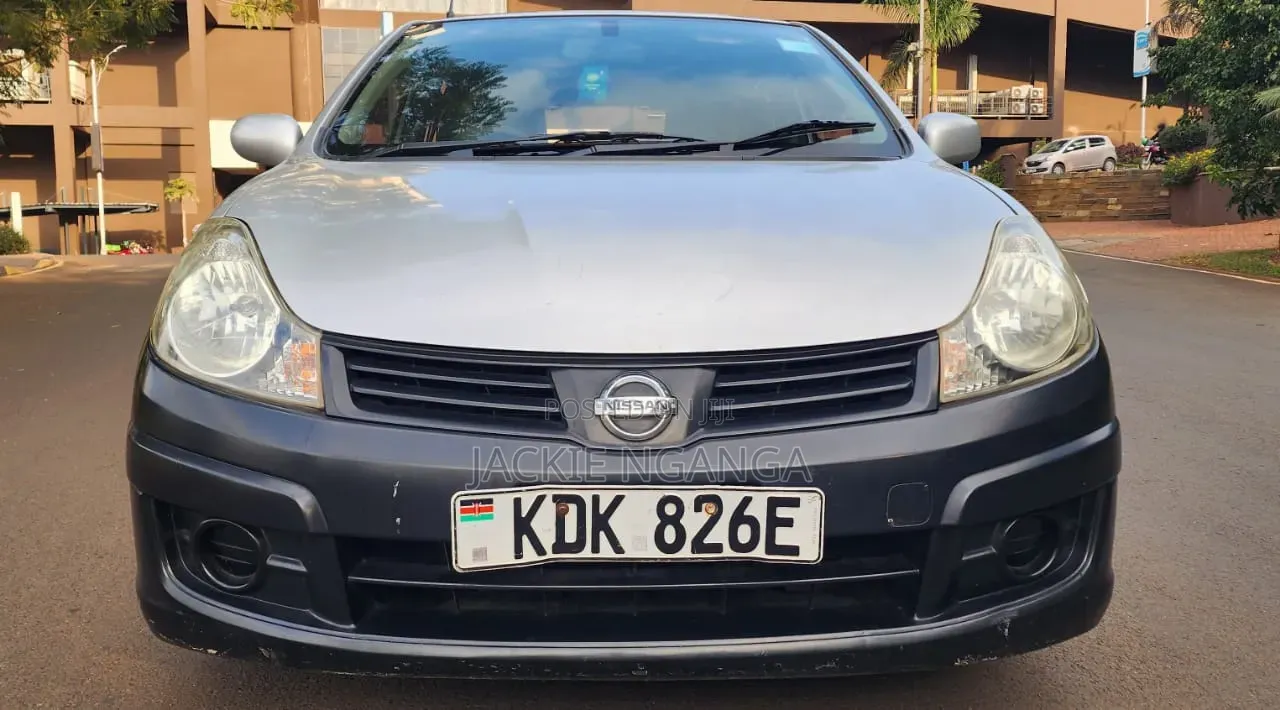 Nissan Advan 2015 Silver