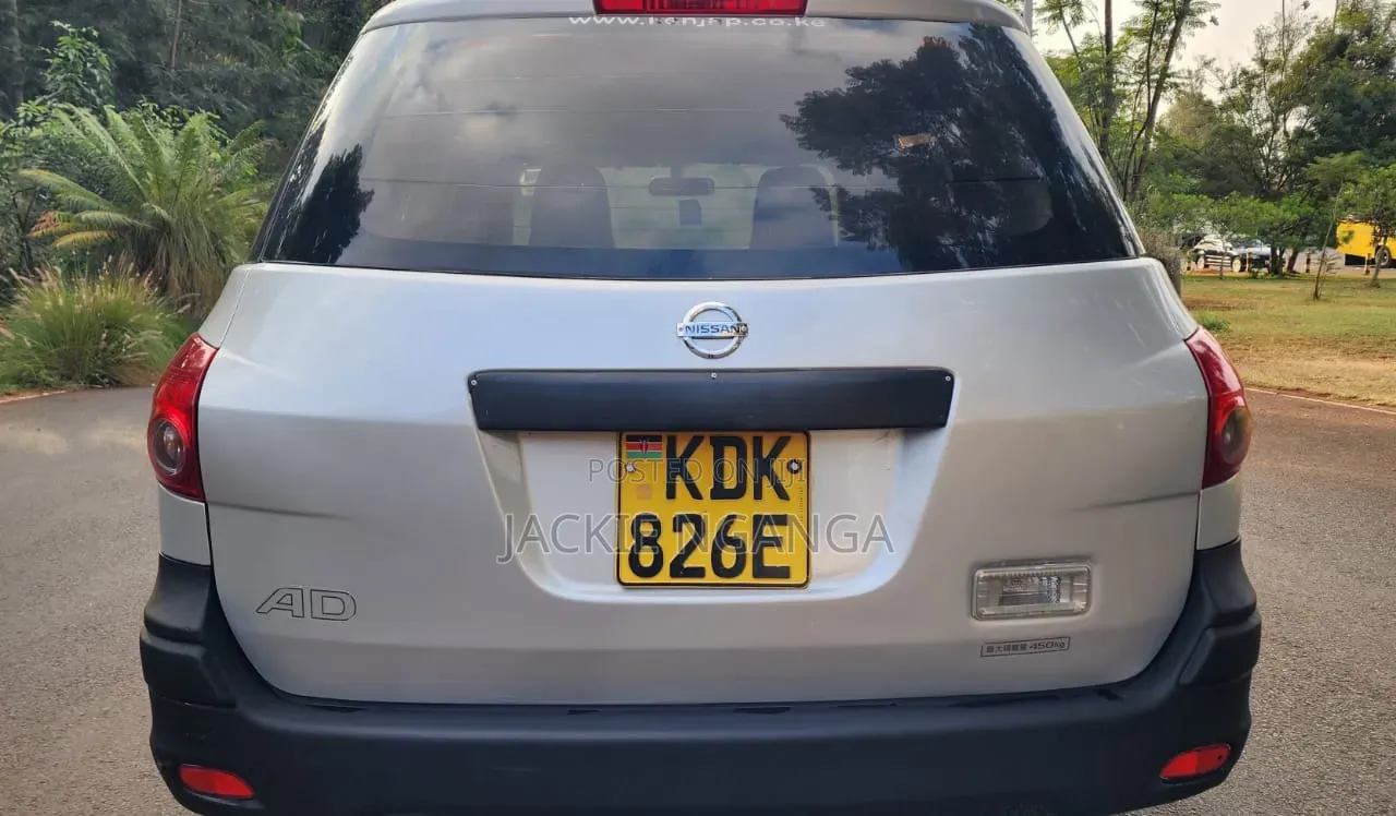 Nissan Advan 2015 Silver