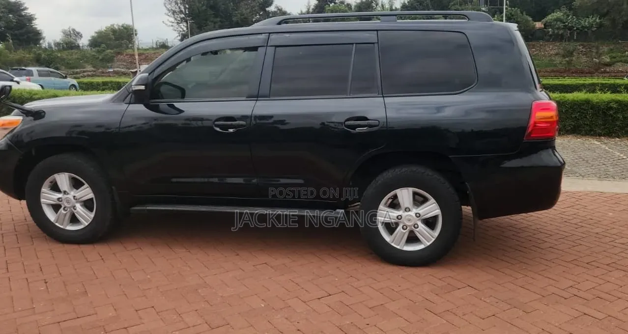 Toyota Land Cruiser 2014 Black