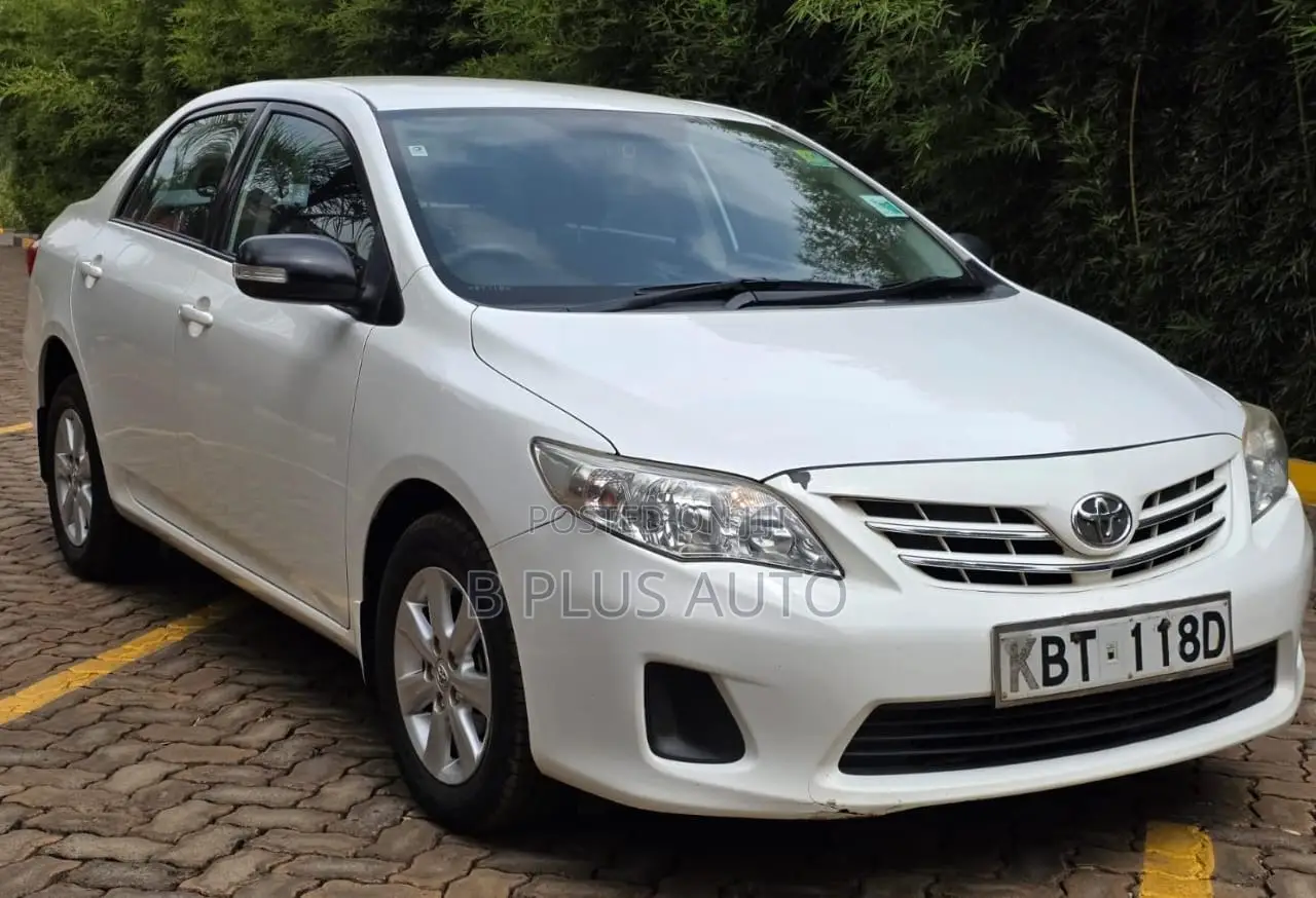Toyota Corolla 2012 White
