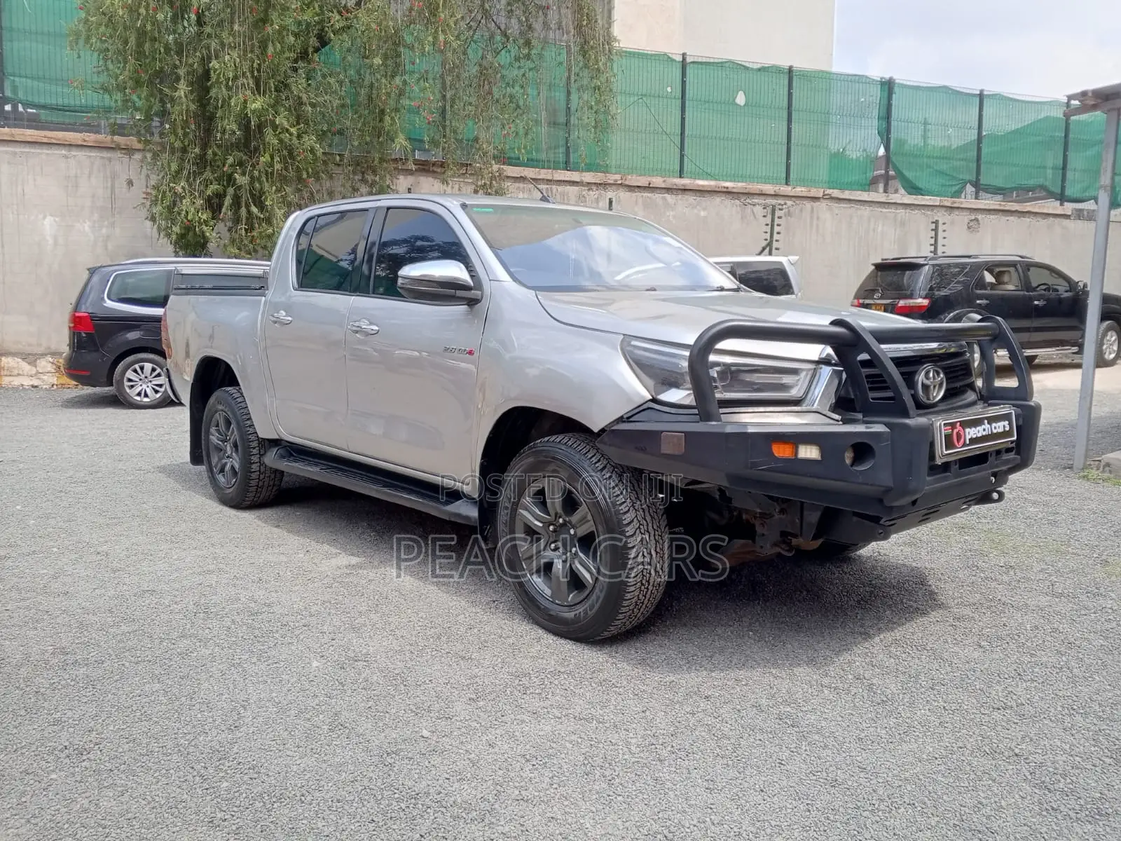Toyota Hilux 2021 Silver