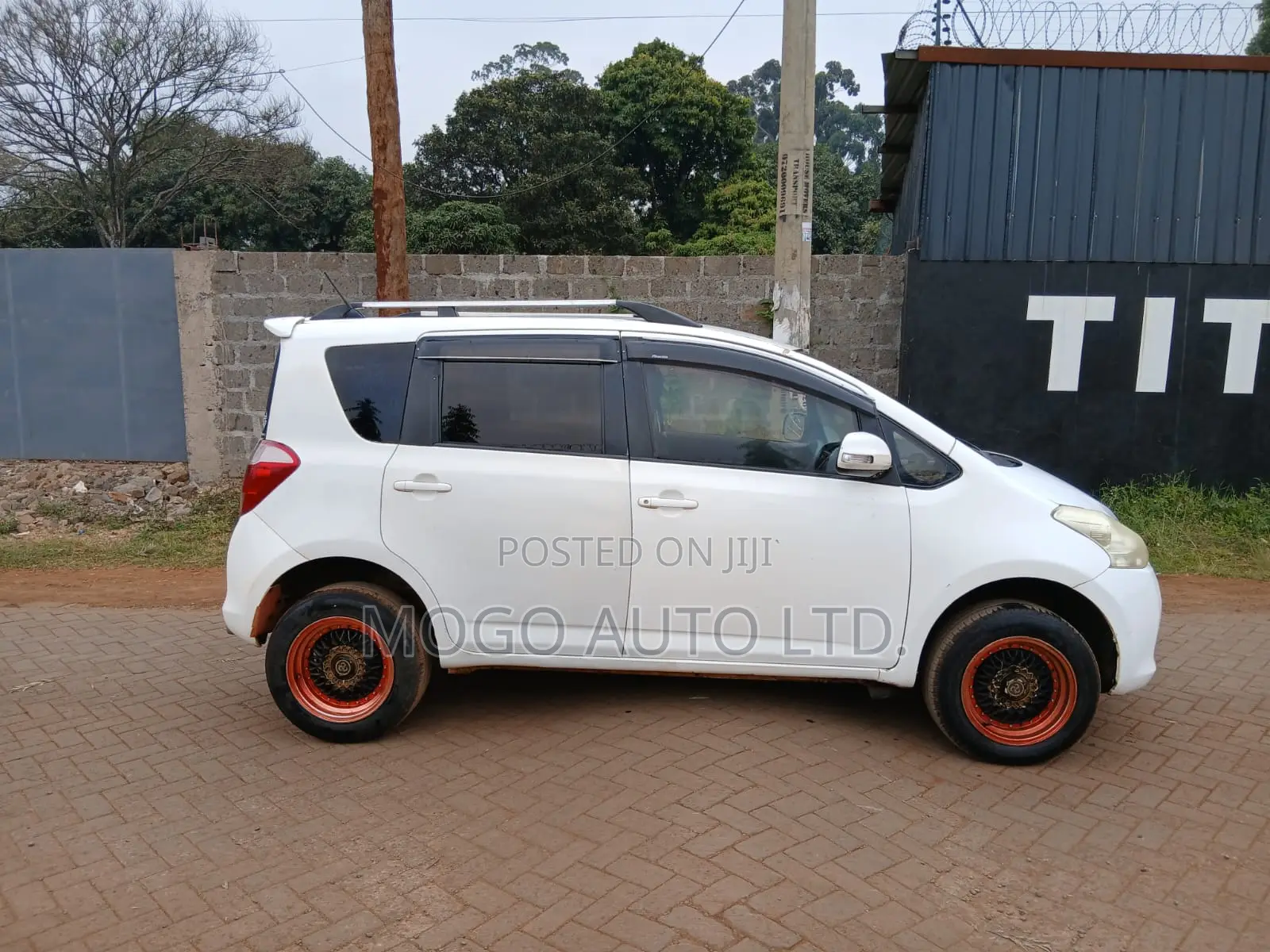 Toyota Ractis 2007 White