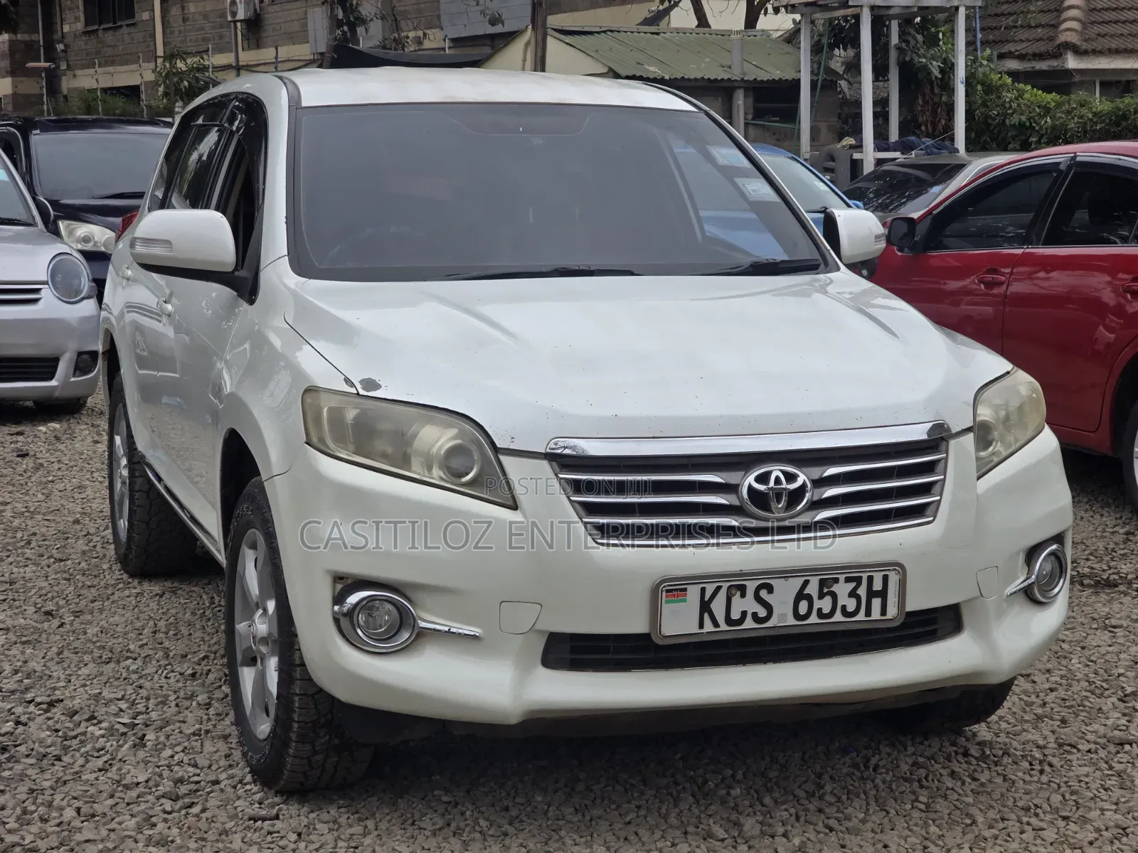 Toyota Vanguard 2012 White