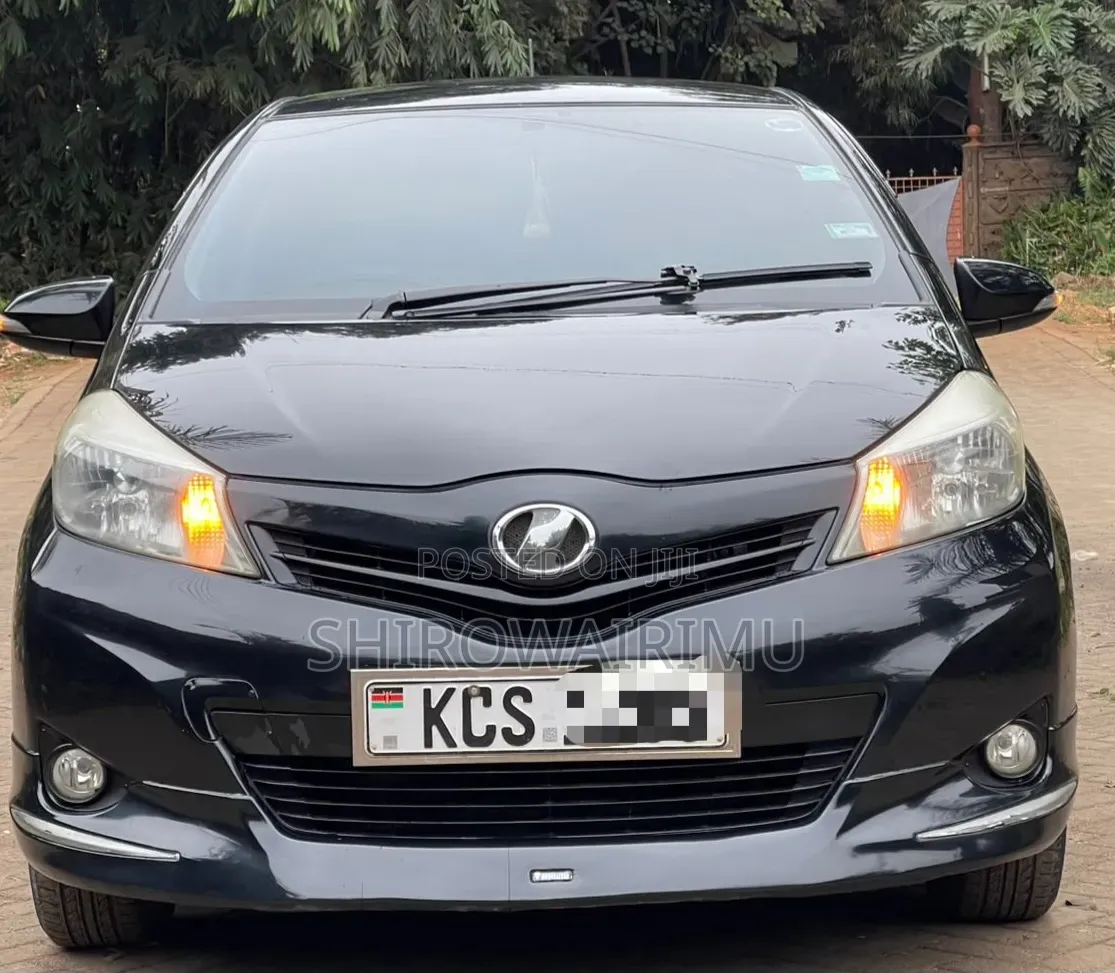 Toyota Vitz 2011 Matt Black