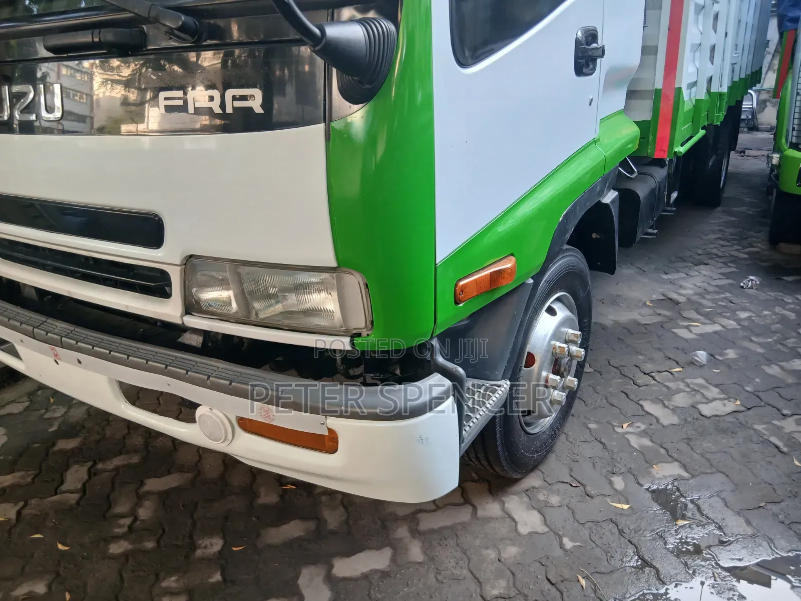 Isuzu FRR,