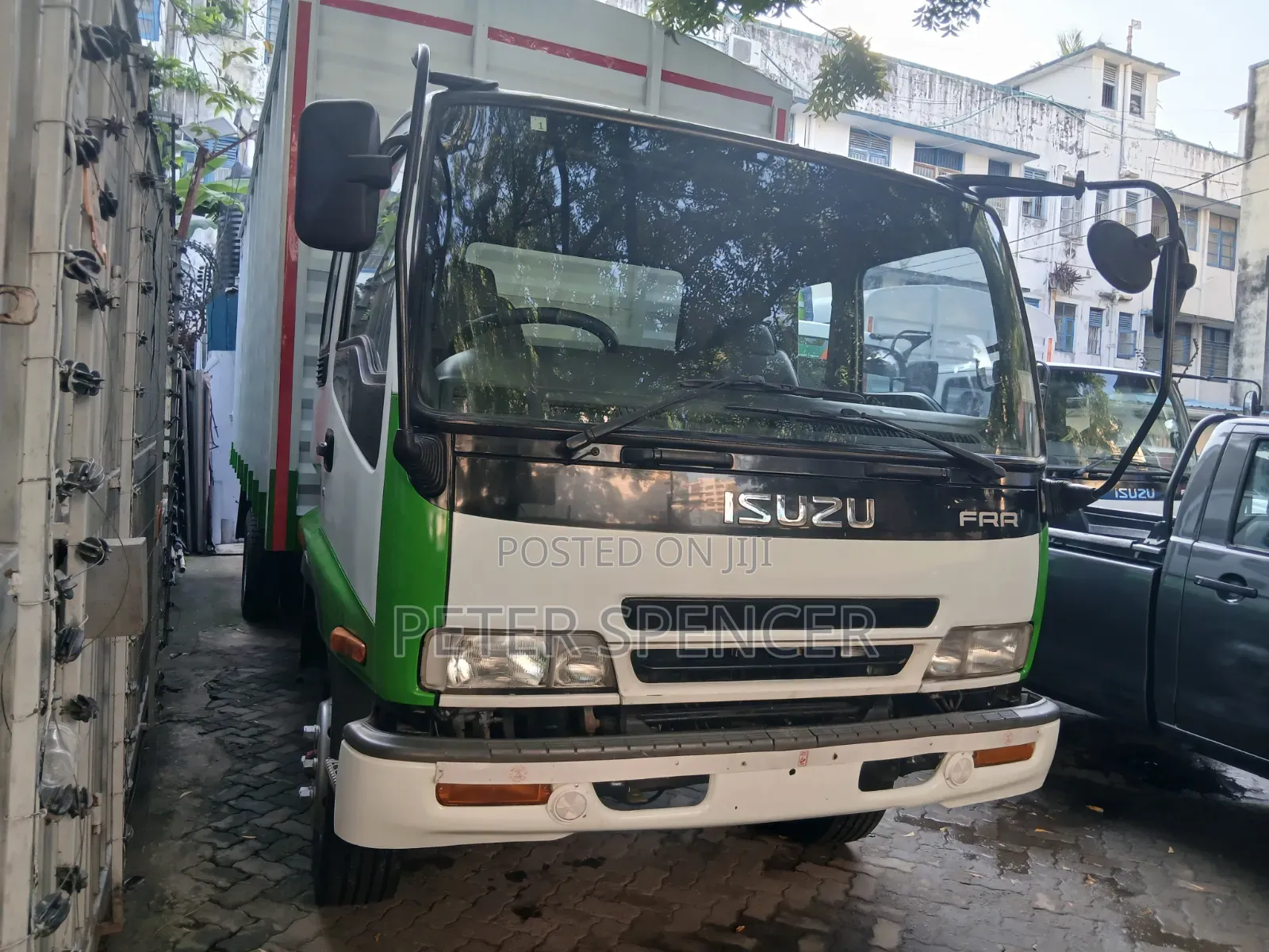 Isuzu FRR,
