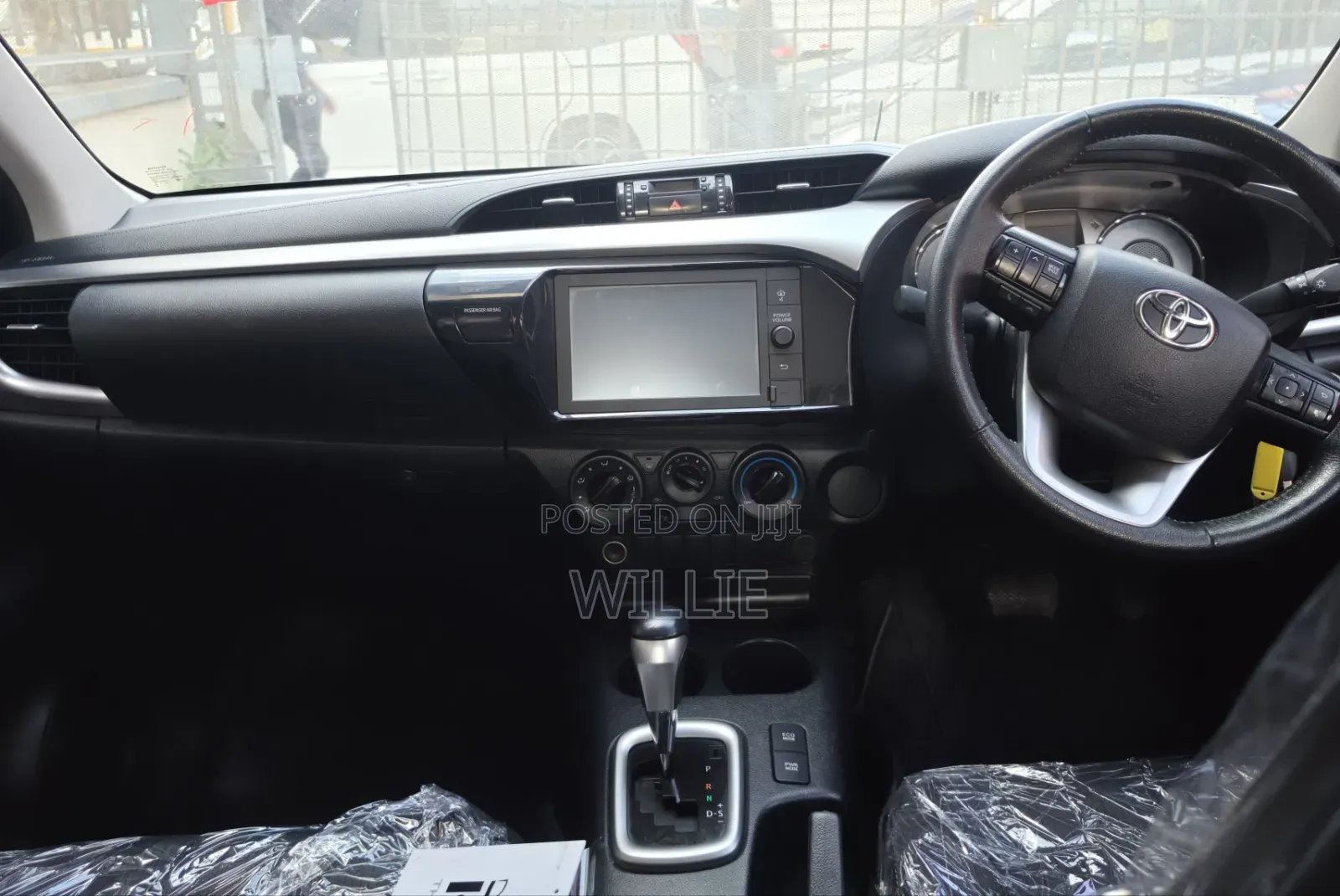 Toyota Hilux 2020 Silver