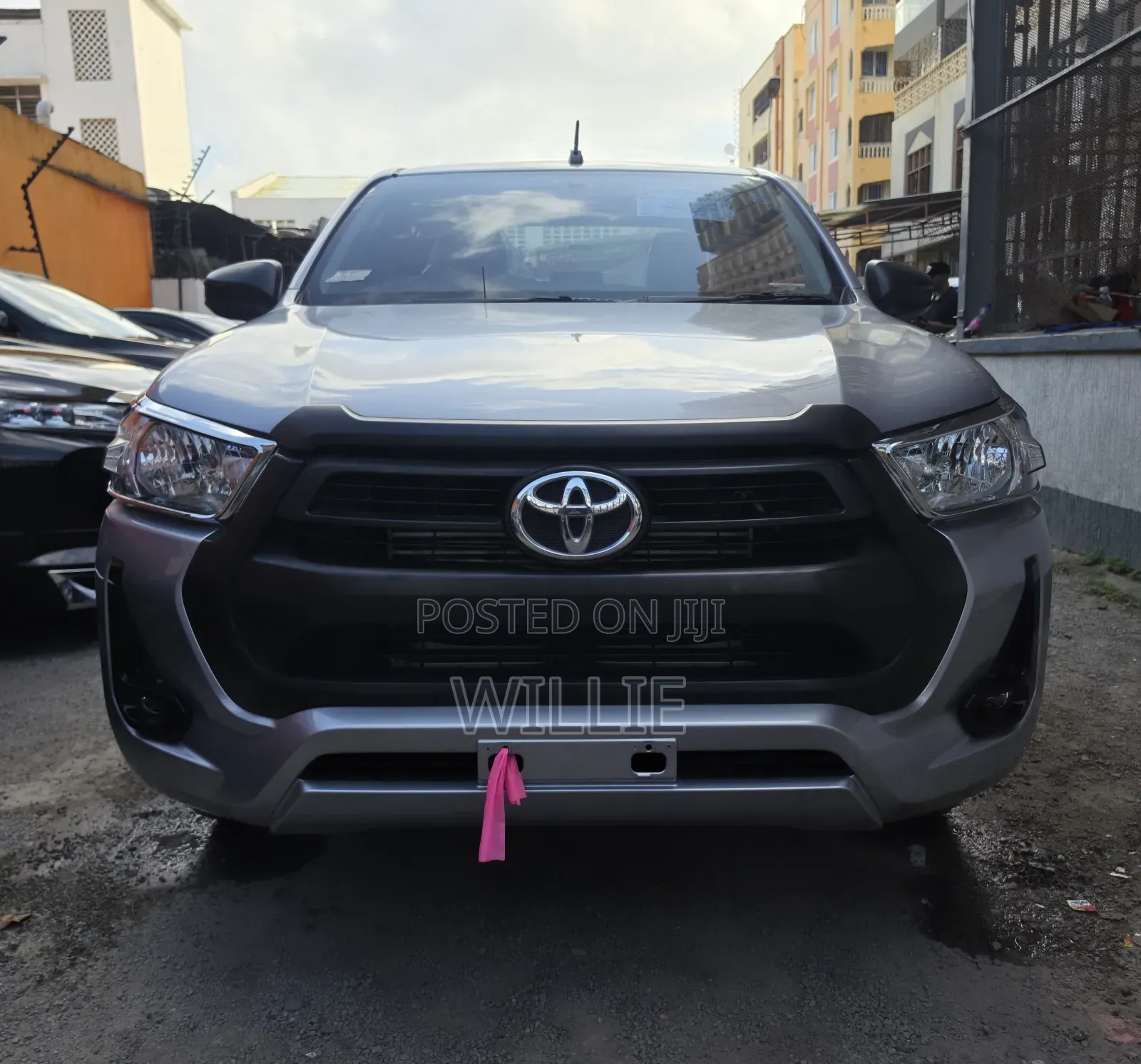Toyota Hilux 2020 Silver