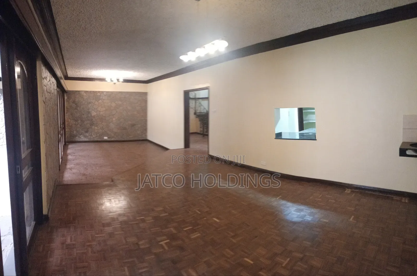 5bdrm Townhouse / Terrace in Parklands for rent