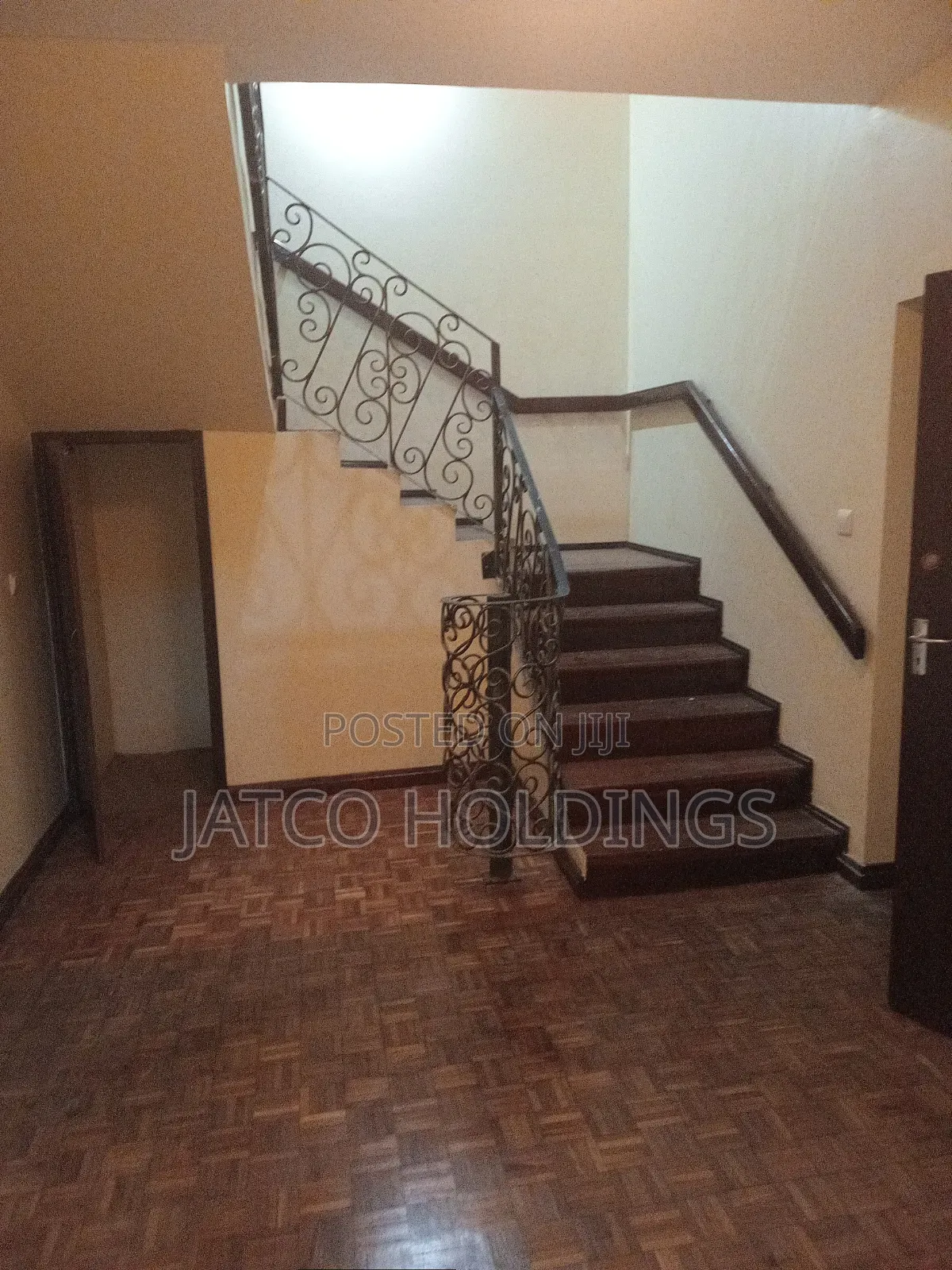 5bdrm Townhouse / Terrace in Parklands for rent