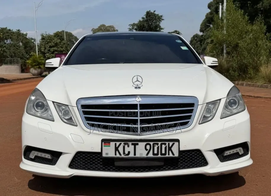 Mercedes-Benz E250 2012 Black